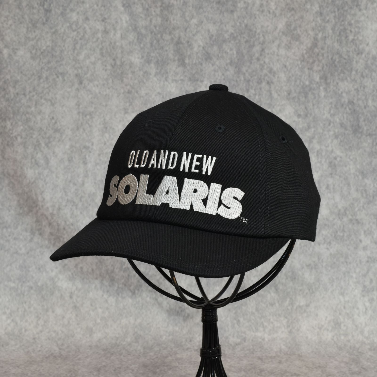 [FOOTBALL] Curved Visor Cap "TRAPBOY" (BLACK×BLACK)｜キャップ｜Y01008