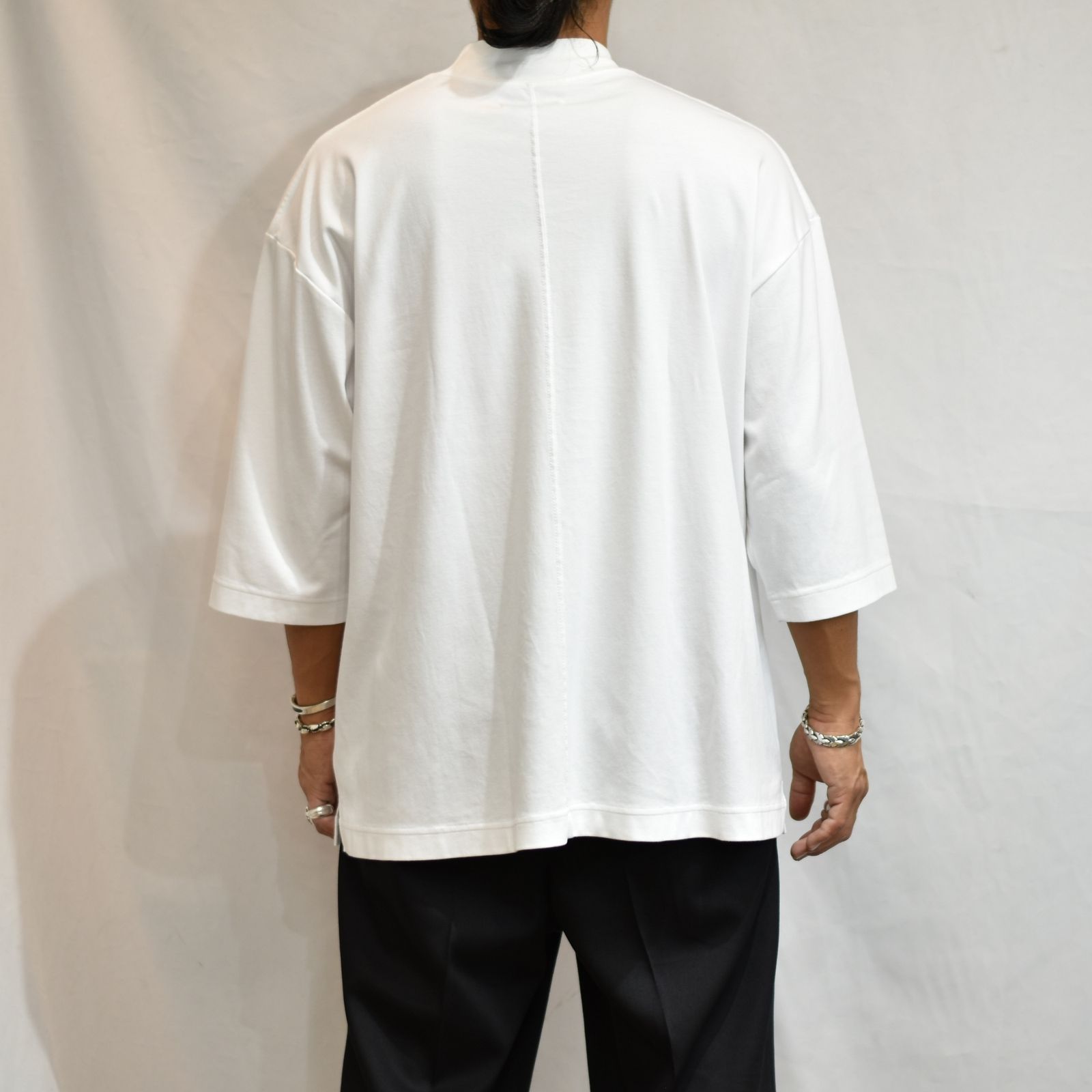 Smooth Mockneck Half Sleeve T-SH （WHT）