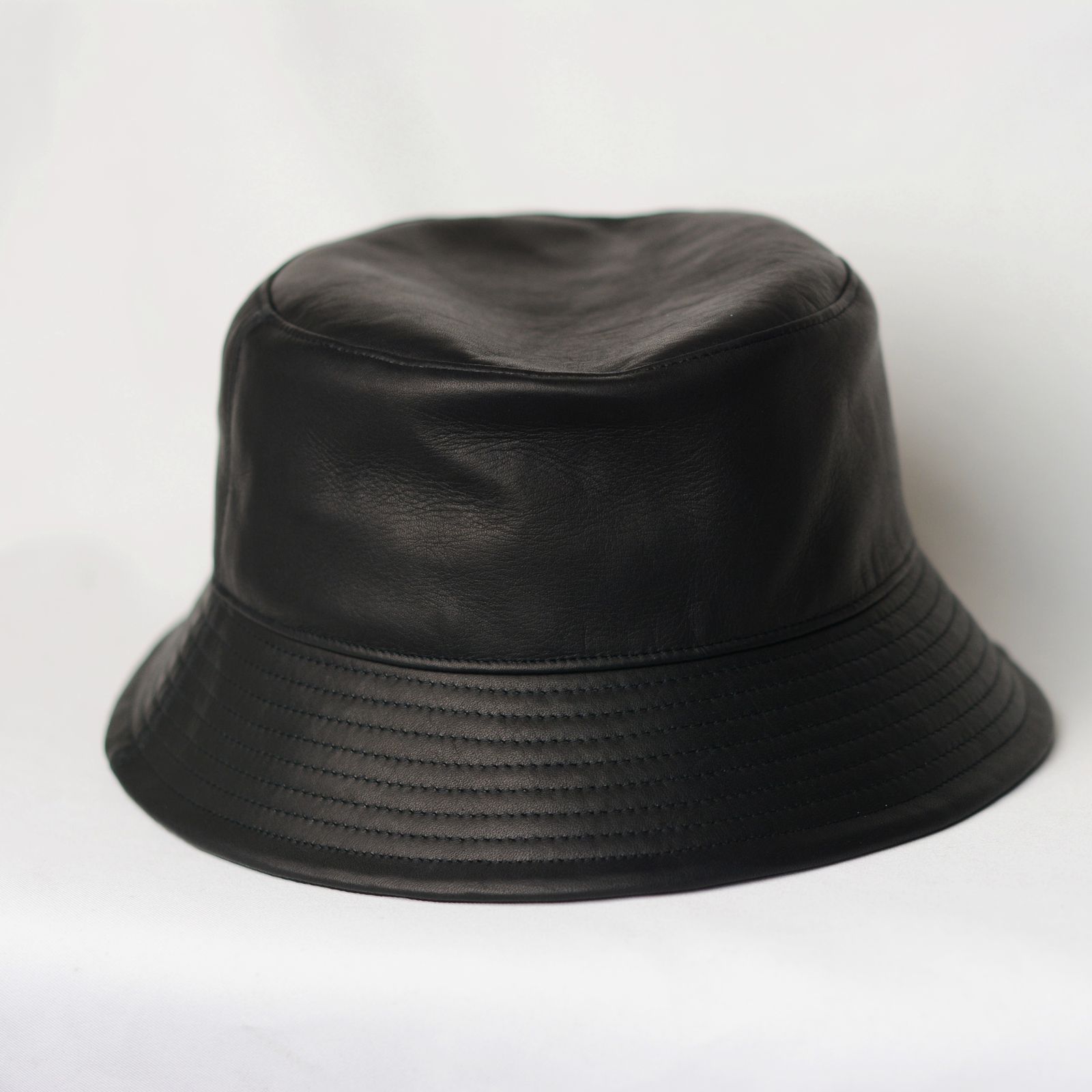 Furniture Leather バケットハット （ブラック）