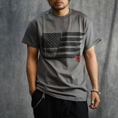 KNIFE FLAG LOGO S/S TEE (CHARCOAL) / プリントTシャツ