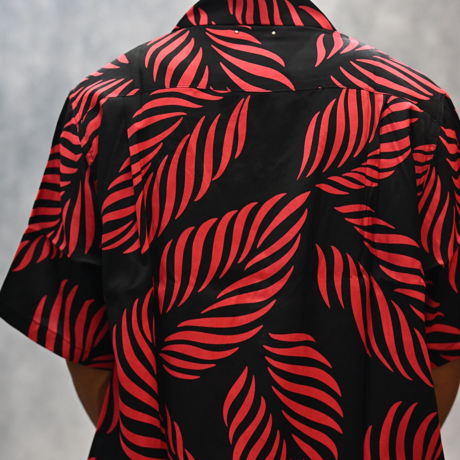 × WACKO MARIA Leaf Motif Hawaiian Shirt （BLACK×RED） / ワコマリア アロハシャツ （ブラック×レッド） 25MND-WM001