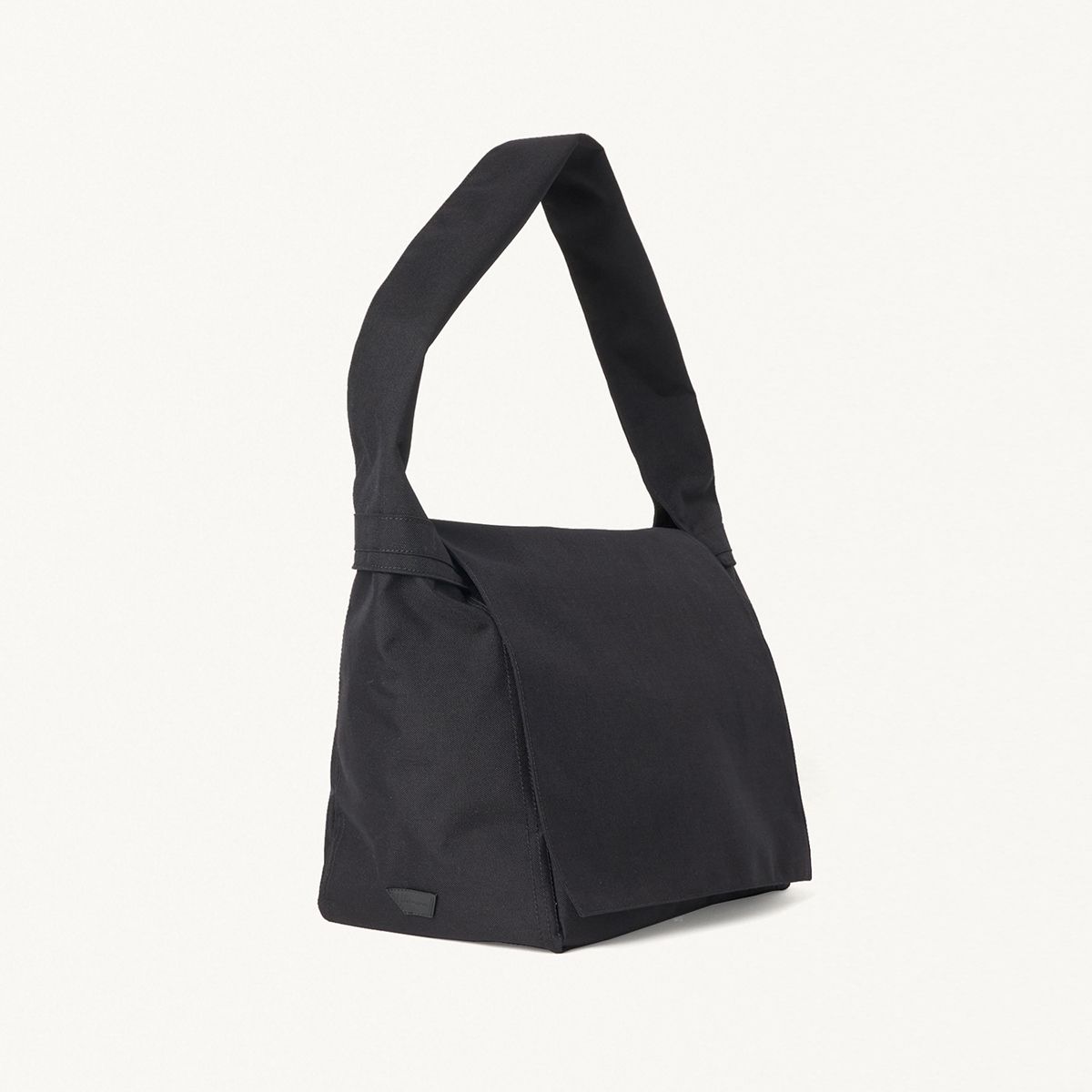CORDURA BODY BAG (BLACK) / バッグ ブラック
