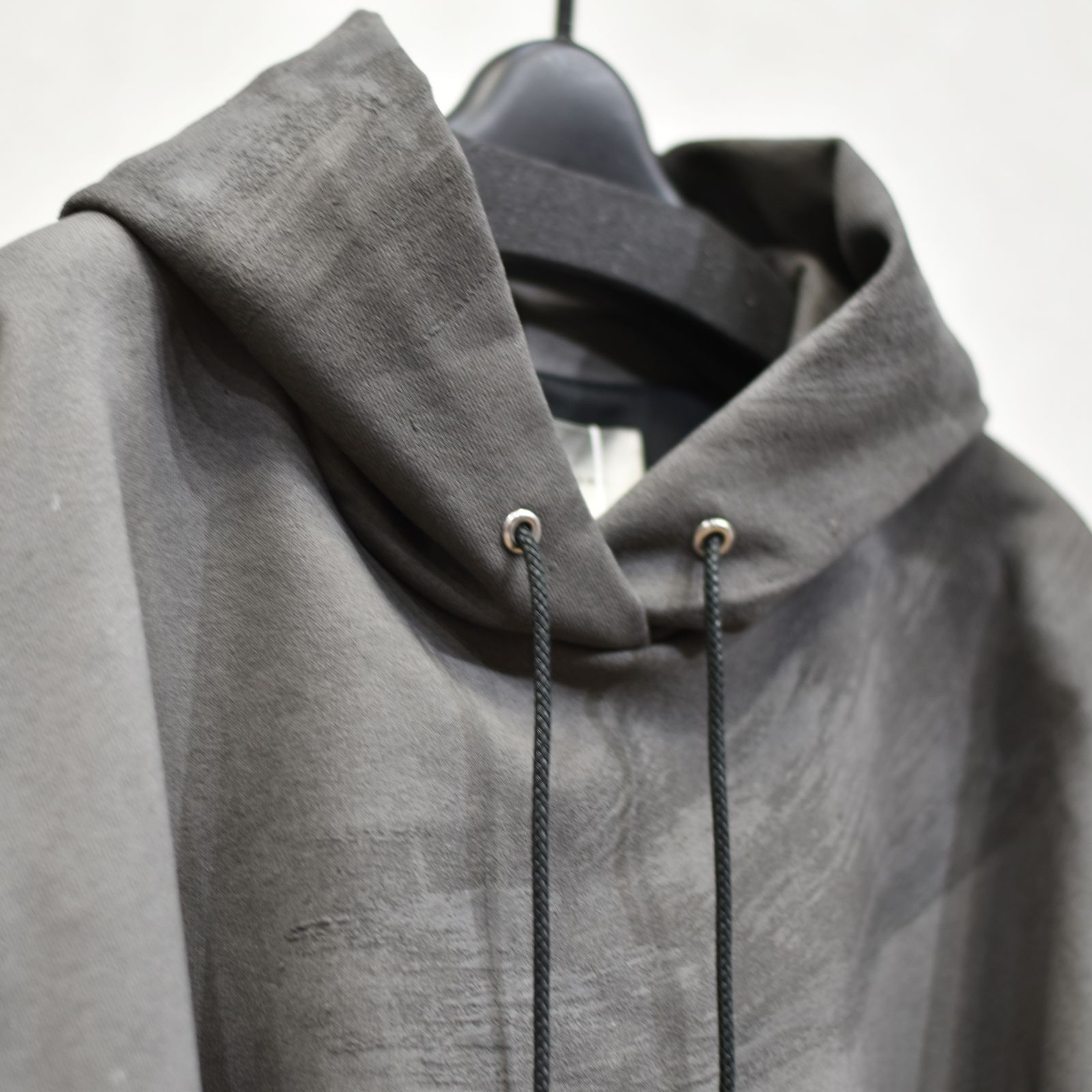 クロップドフーディ / LB23AW-PK01-STC (IRON)
