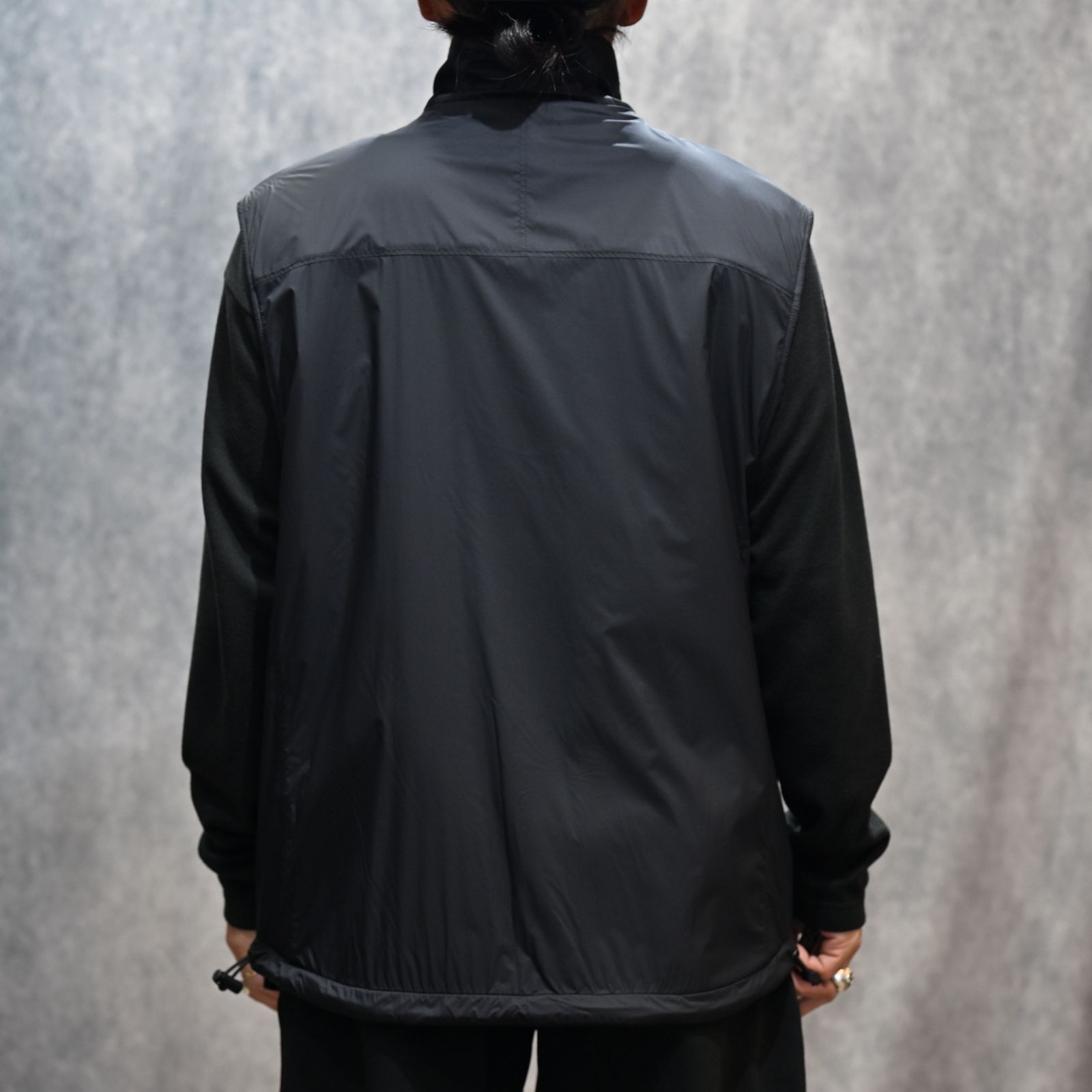 REVERSIBLE VEST （BLACK）｜リバーシブル ベスト｜9252-VE01-003