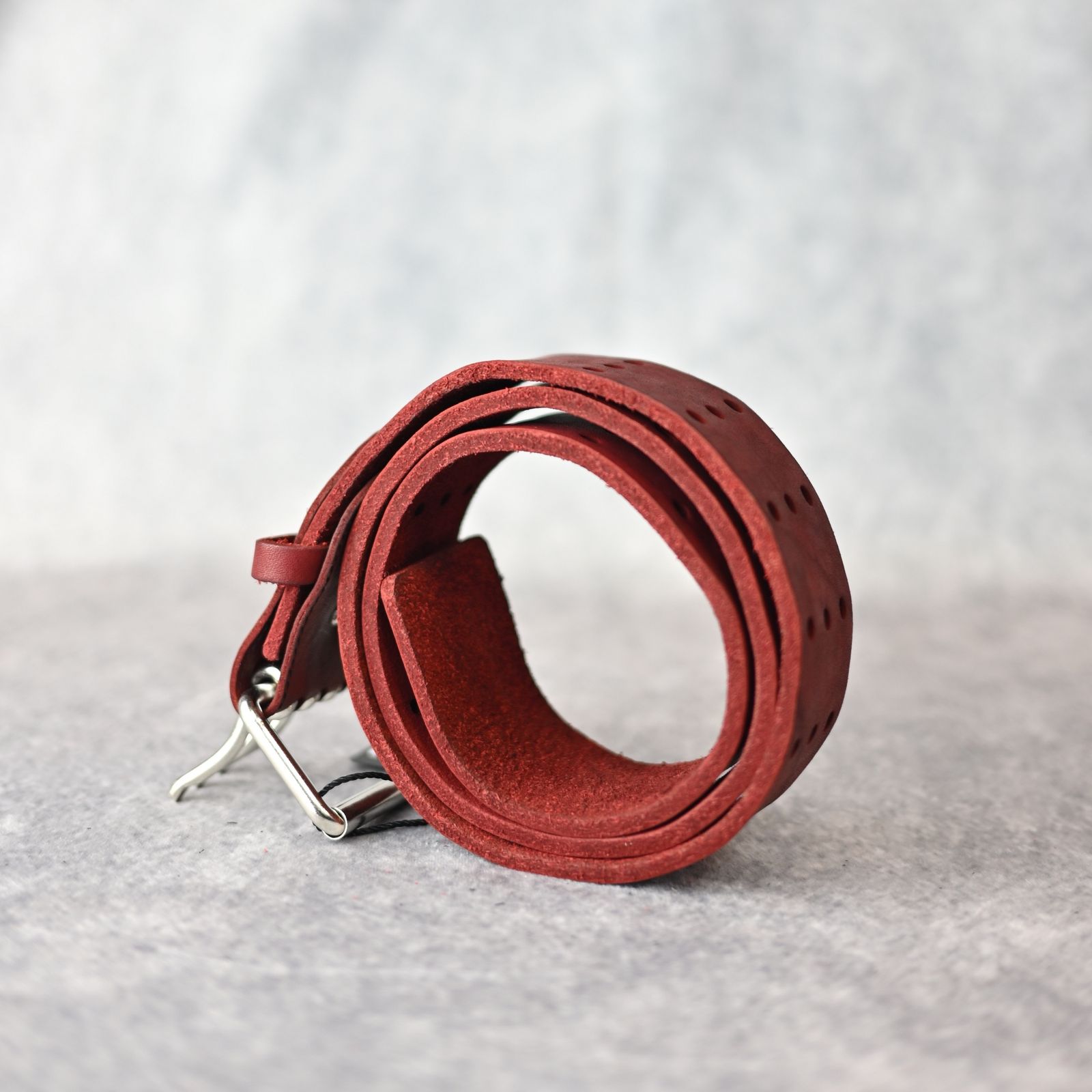 ダブルショルダーレザー製品染め スリーピンベルト （RED / レッド） 318-04
