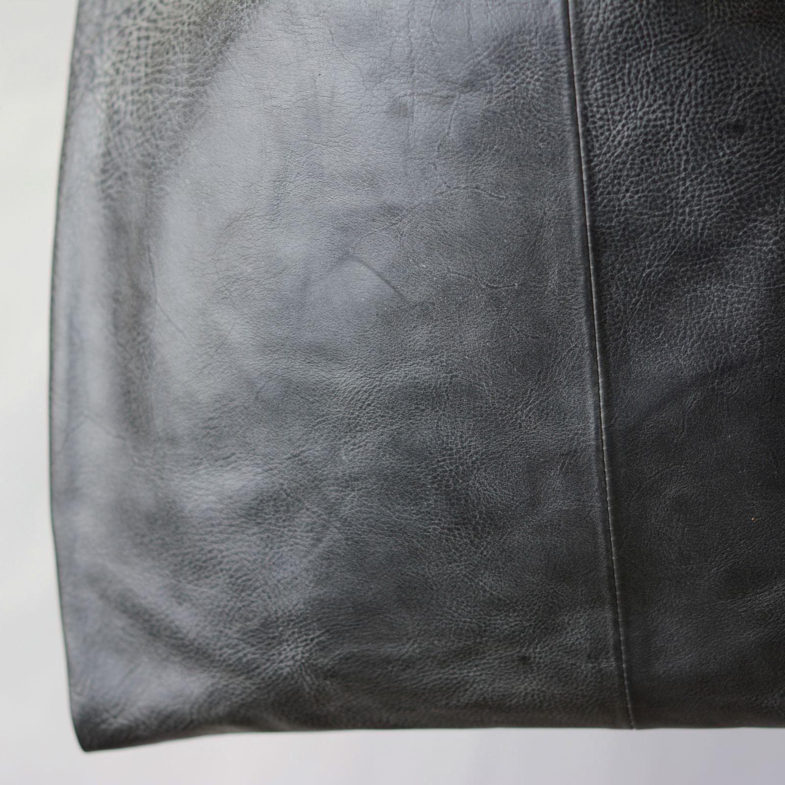 GUIDI カーフWAX仕上げ 限定トート （ブラック）