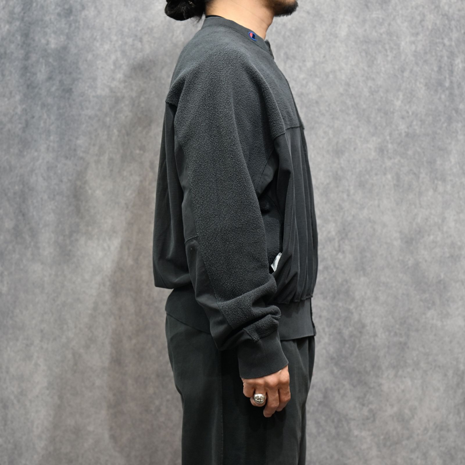 N.HOOLYWOOD × Champion｜REVERSIBLE CARDIGAN （CHARCOAL / チャコール）｜リバーシブルカーディガン｜C8-D020