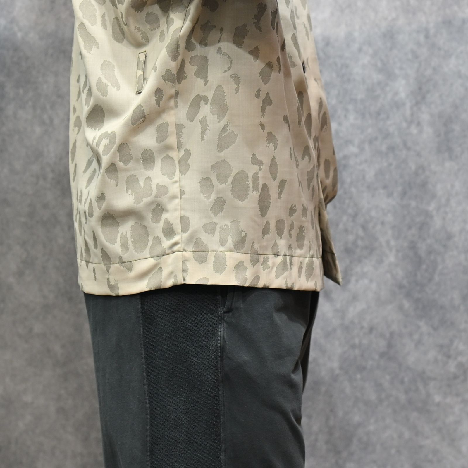 HALF SLEEVE SHIRT （BEIGE / ベージュ）｜半袖シャツ レオパード柄｜2261-SH53-018
