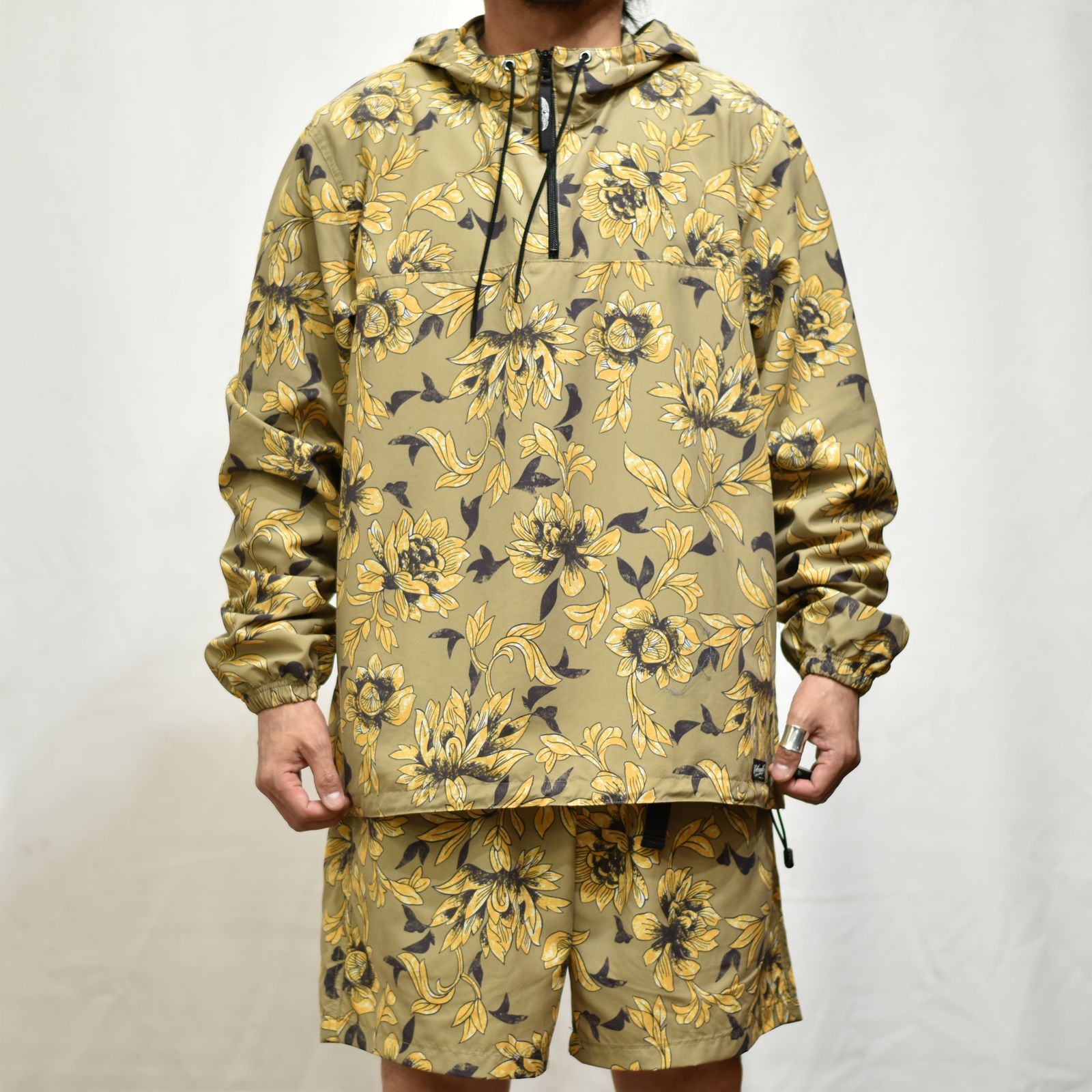 CALEE - ALLOVER FLOWER PATTERN ANORAK PARKA (KHAKI OLIVE) | chord online  store