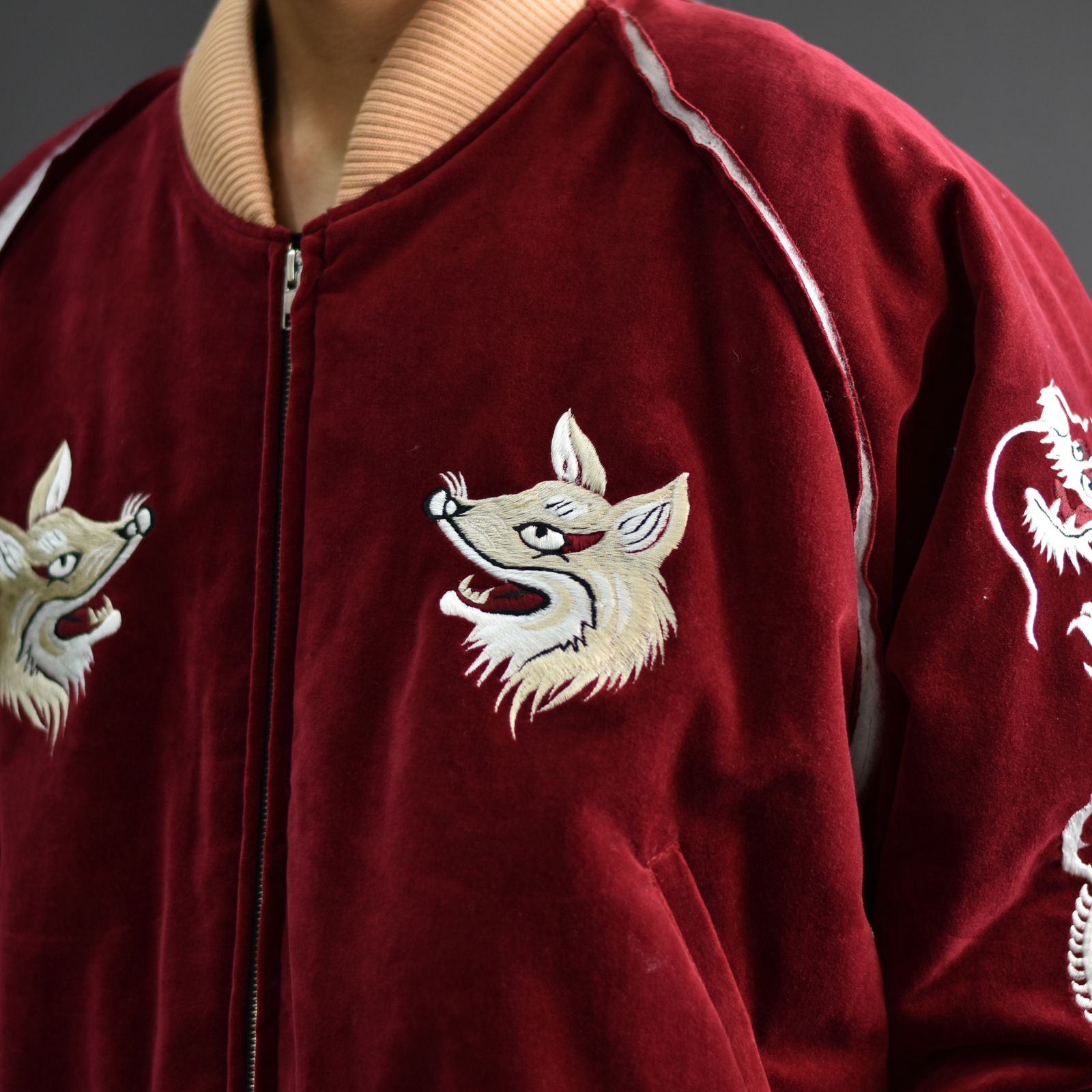 el conductorH - VELVETEEN FOX EMBROIDERED SOURVENIR JKT (MAROON