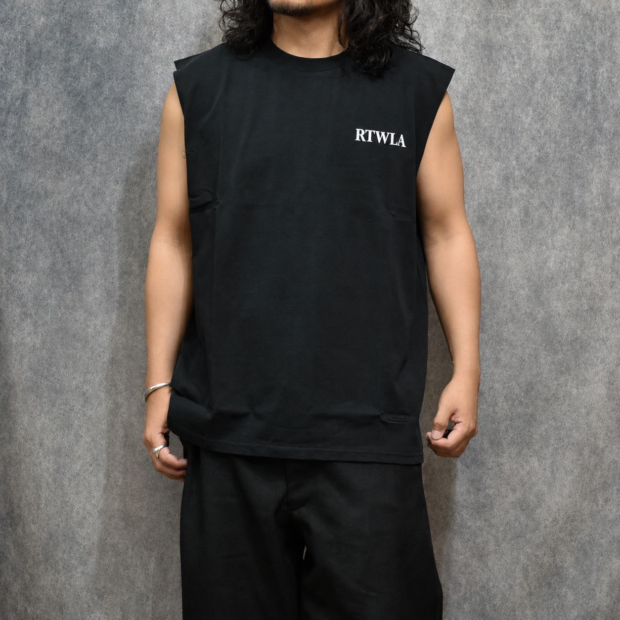 R9 RTWLA NOSLEEVE TEE （BLACK）｜ノースリーブ Tシャツ｜RW26S0624