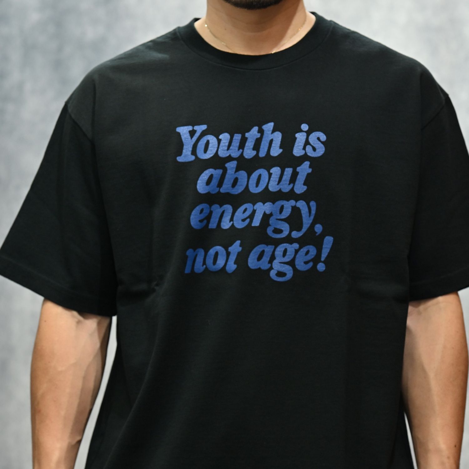 Youth is about TEE （BLK） プリント Tシャツ （ブラック）｜MDFBF08403