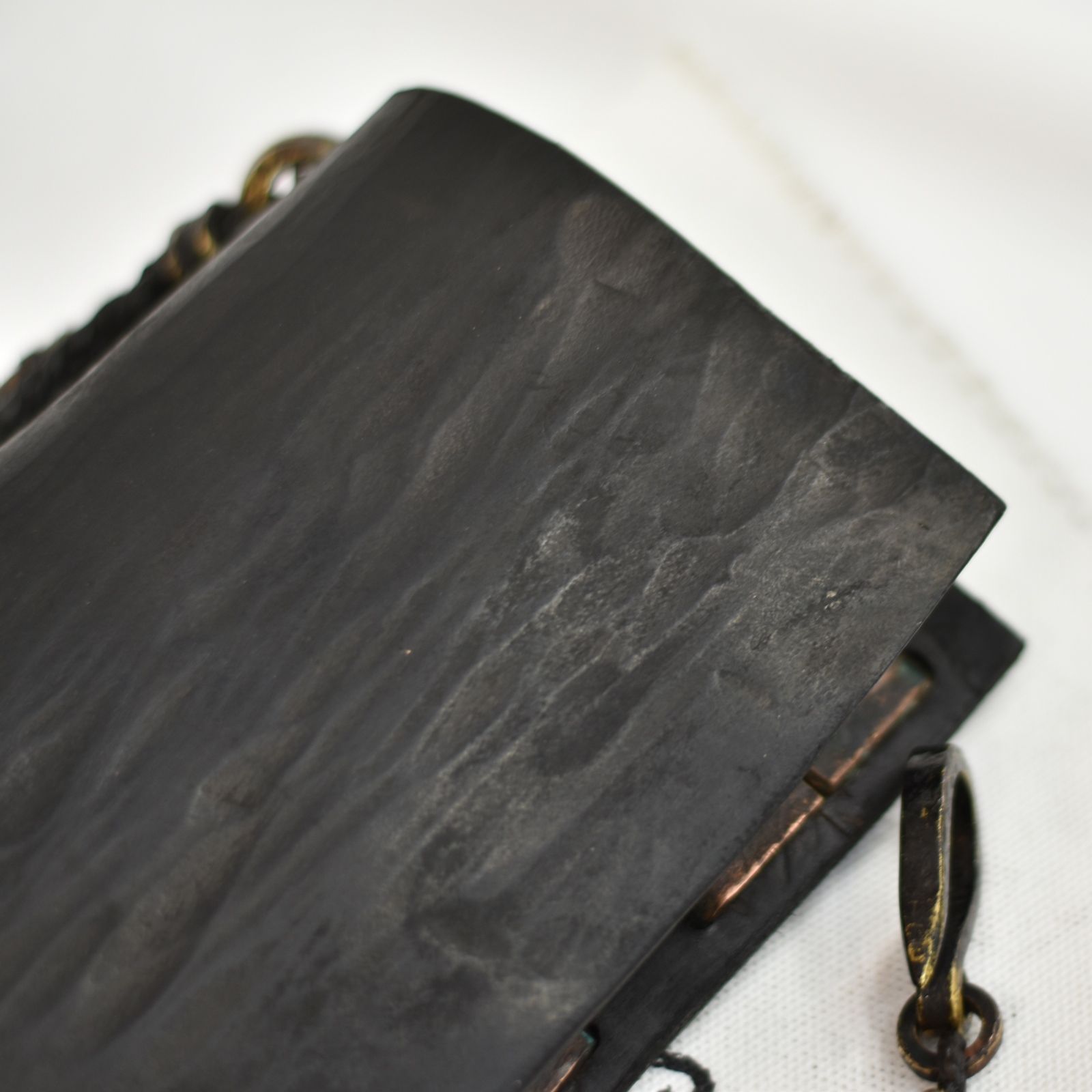 "WILD WALLET / BEADS CORD"