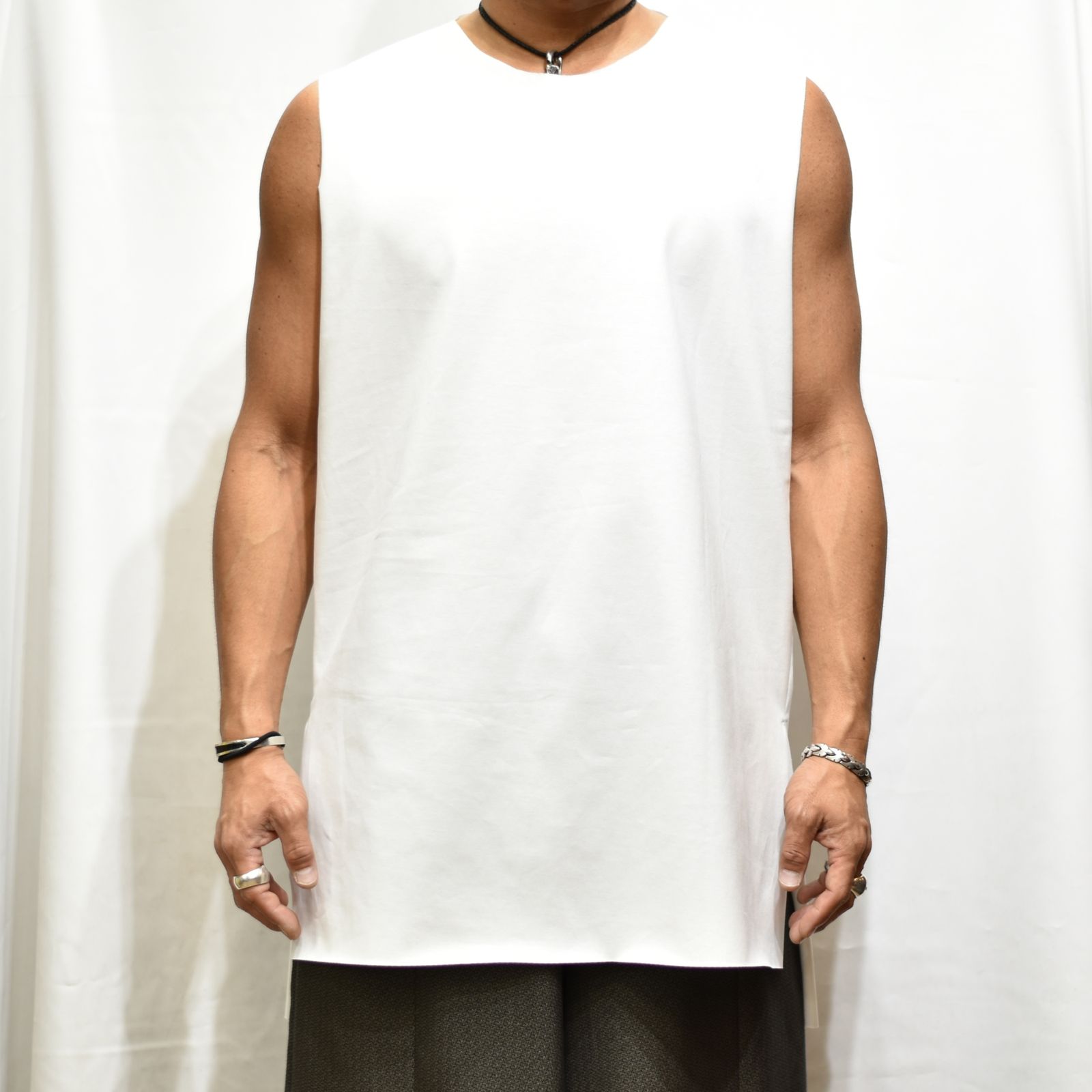 iwahaze pullover (white)