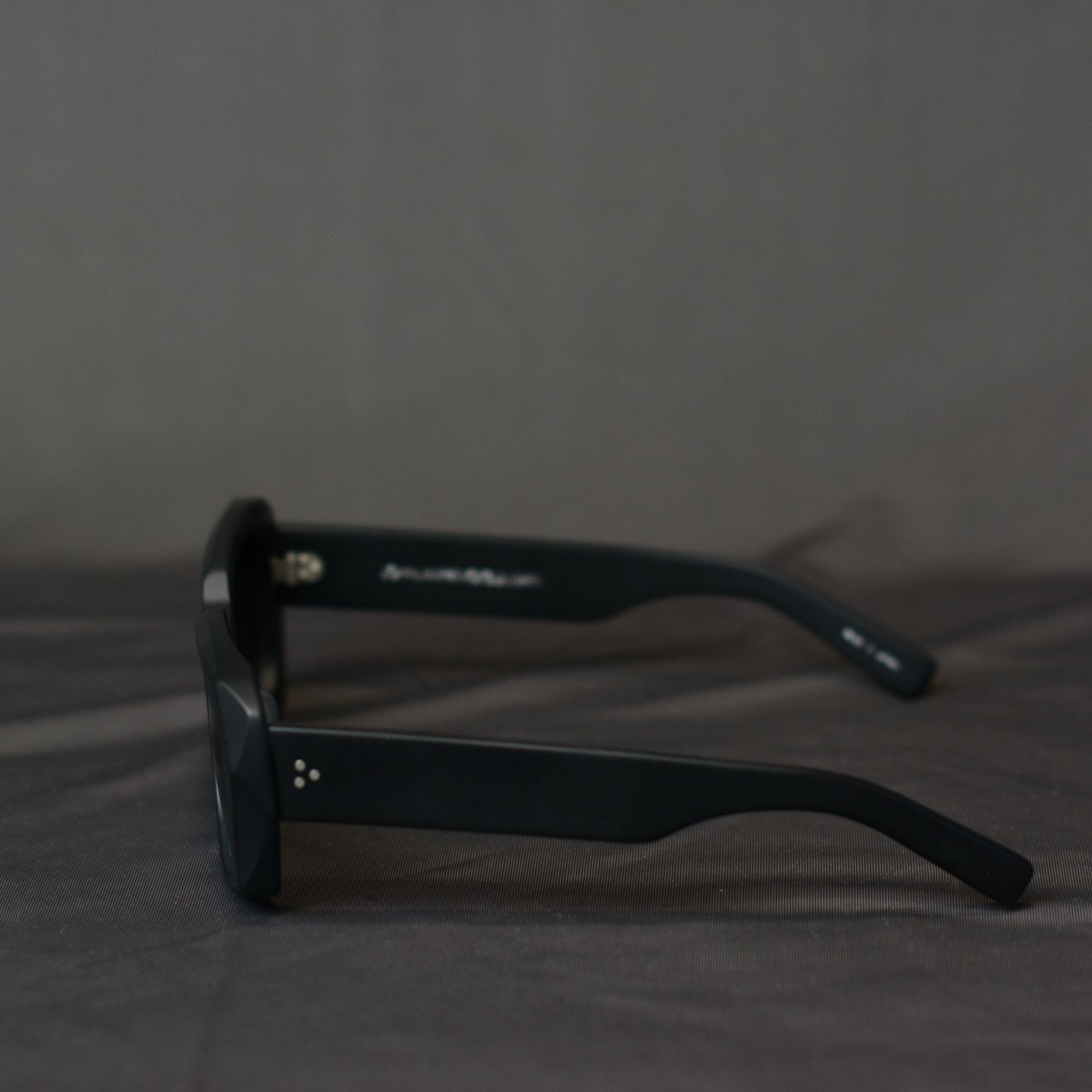 Television cut glasses