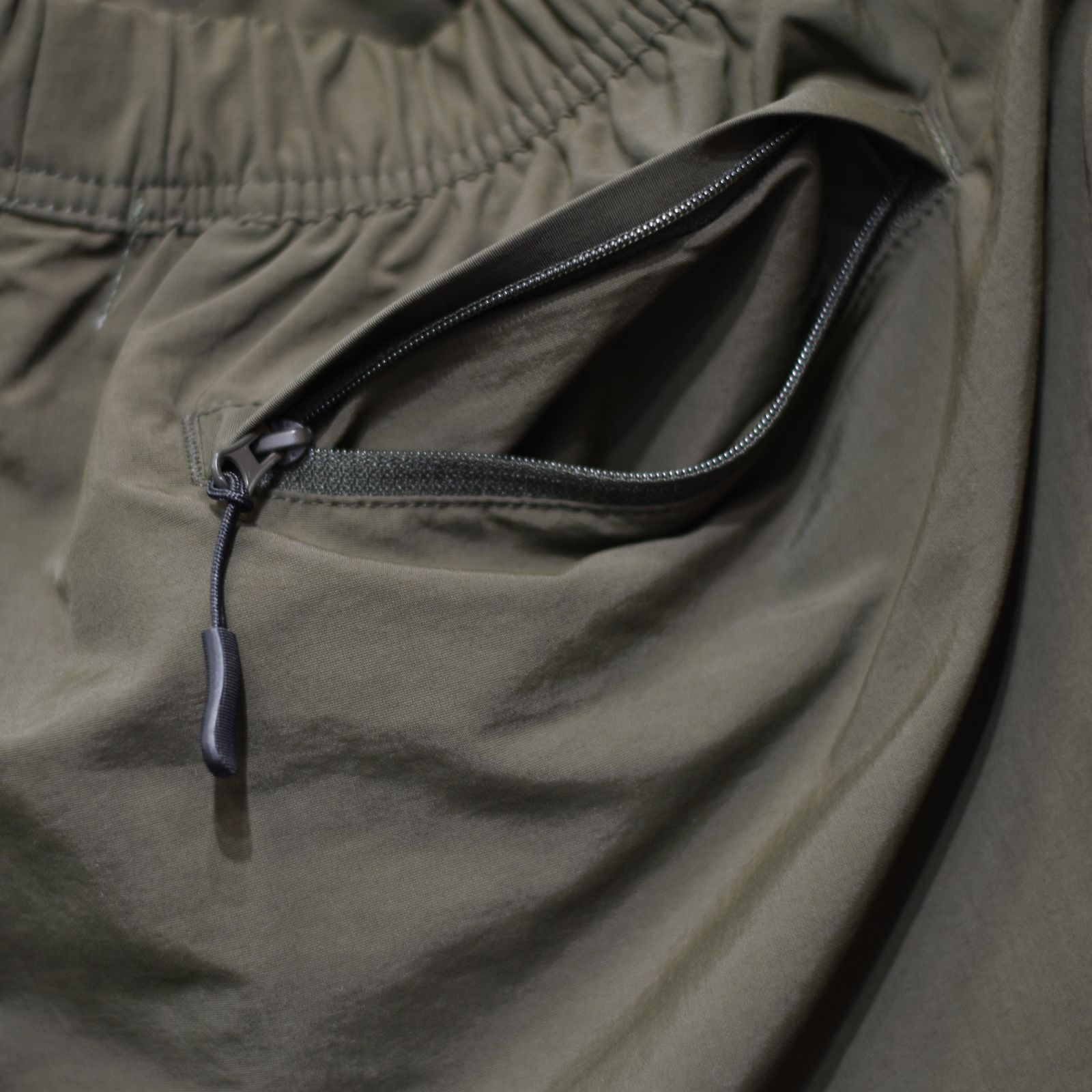 CR LOGO NYLON SHORTS (OLIVE)｜ナイロン ショートパンツ・ショーツ｜CR-26SS015