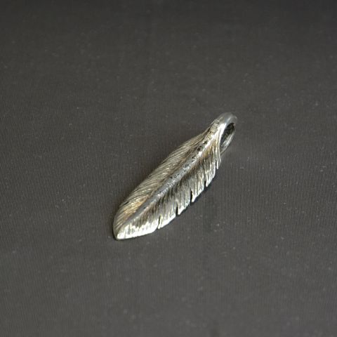 kmrii 喜ばしい feather loop tie