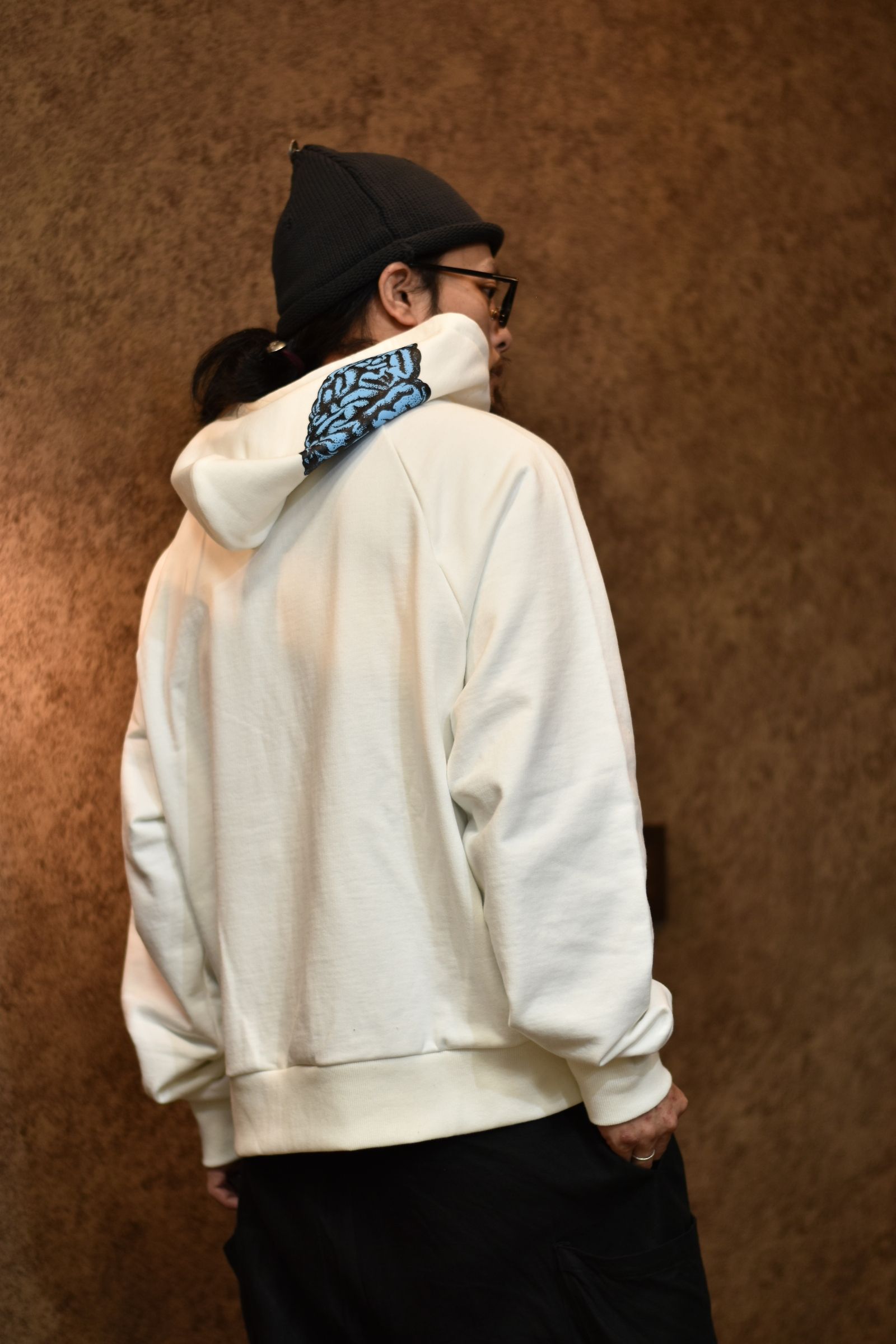 COTTON HOODED SWEATER 'BRAIN (WHITE)