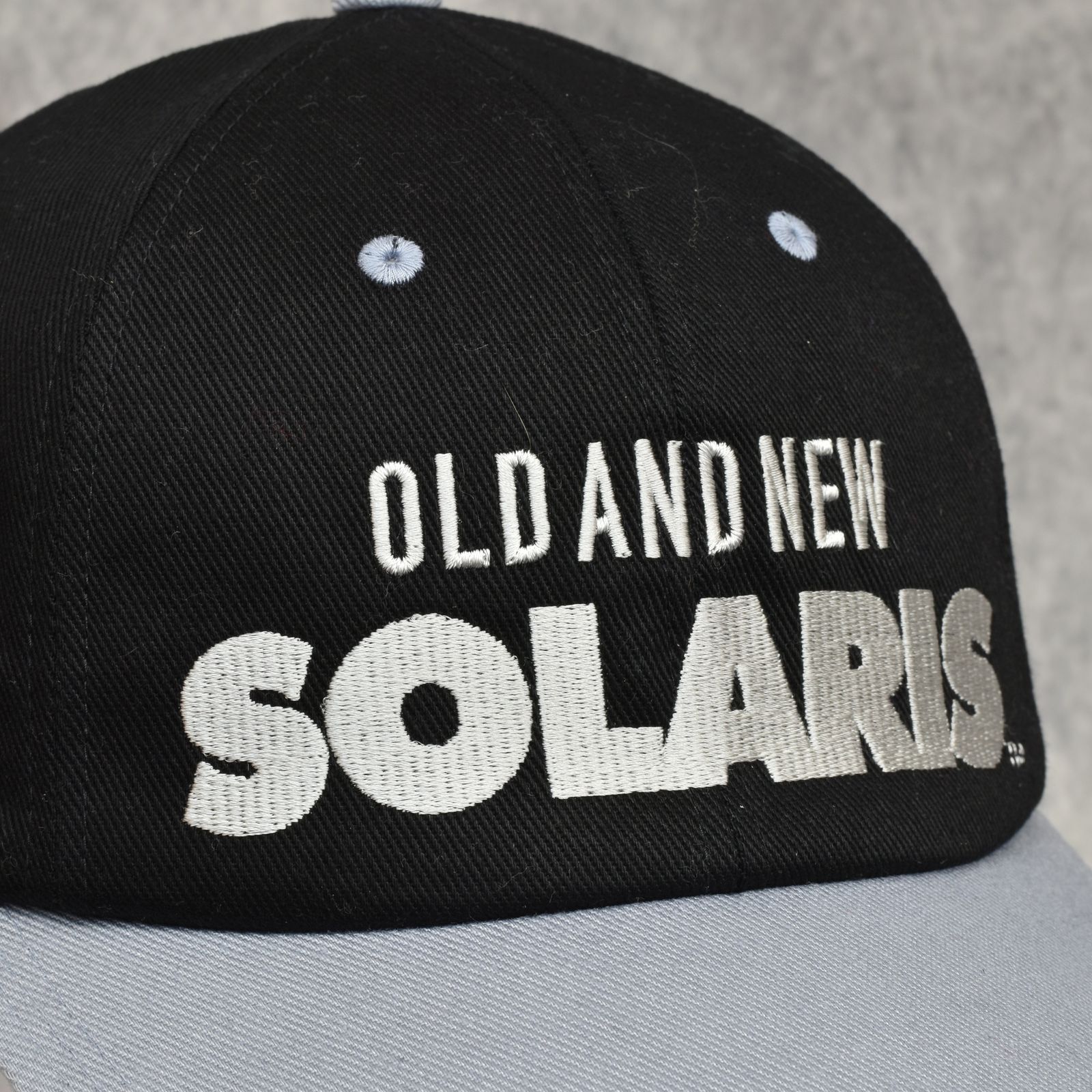 [FOOTBALL] Curved Visor Cap "TRAPBOY" (BLACK×ICE GRAY)｜キャップ｜Y01008