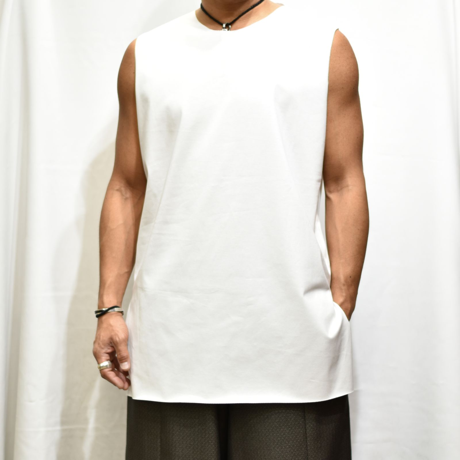 iwahaze pullover (white)