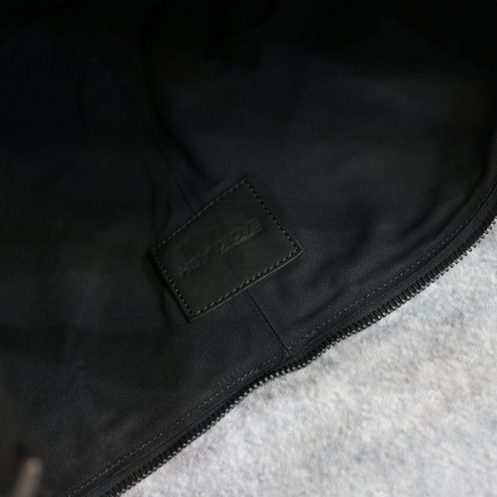 ダブルショルダー バナナバッグ （BLACK）｜92-10
