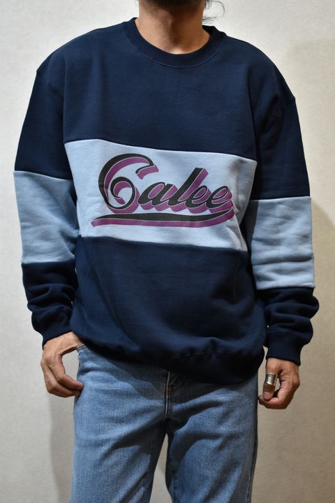 CALEE LOGO CONTRASTING FABRIC CREW NECK SWEAT (NAVY)