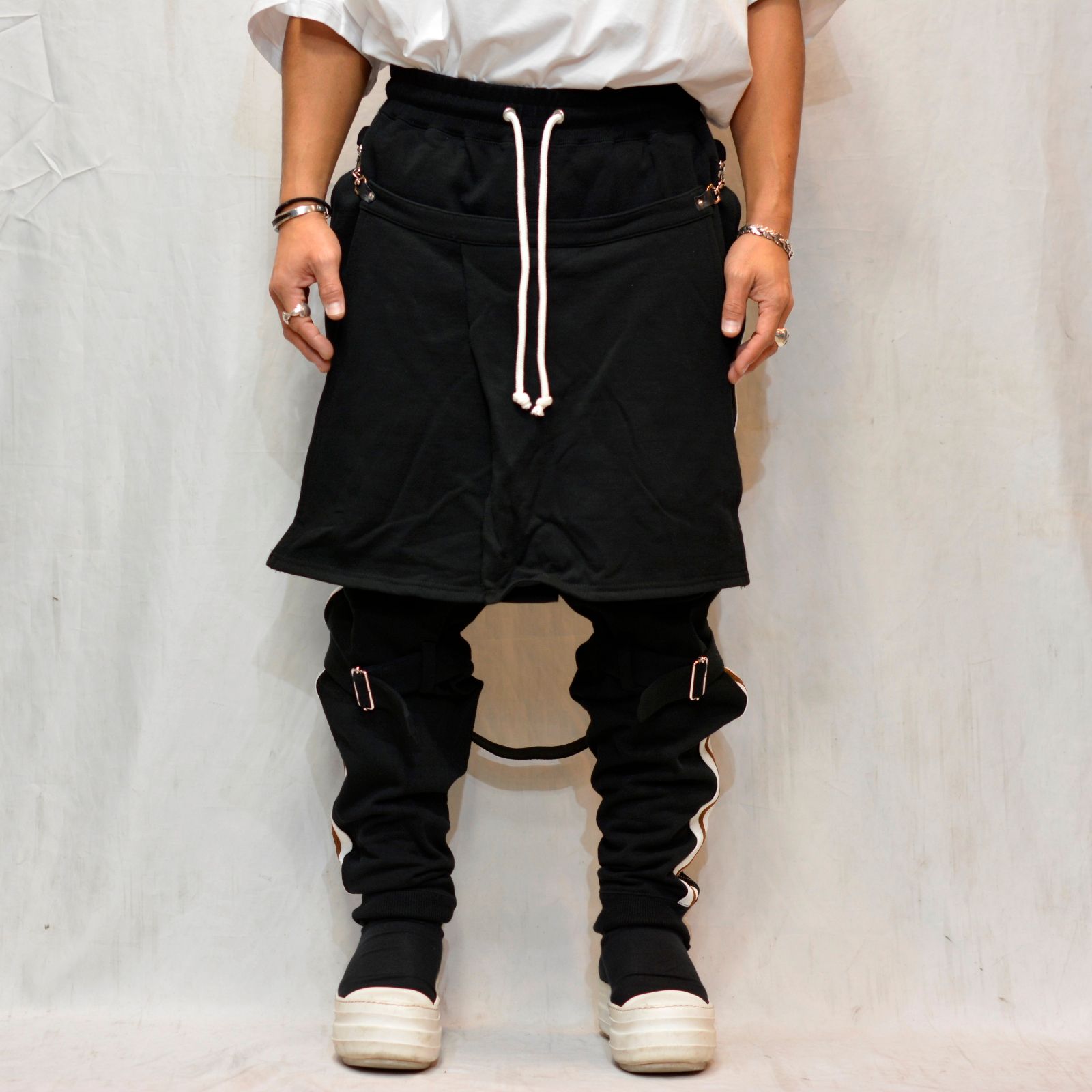 "BONDAGE SWEAT PANTS