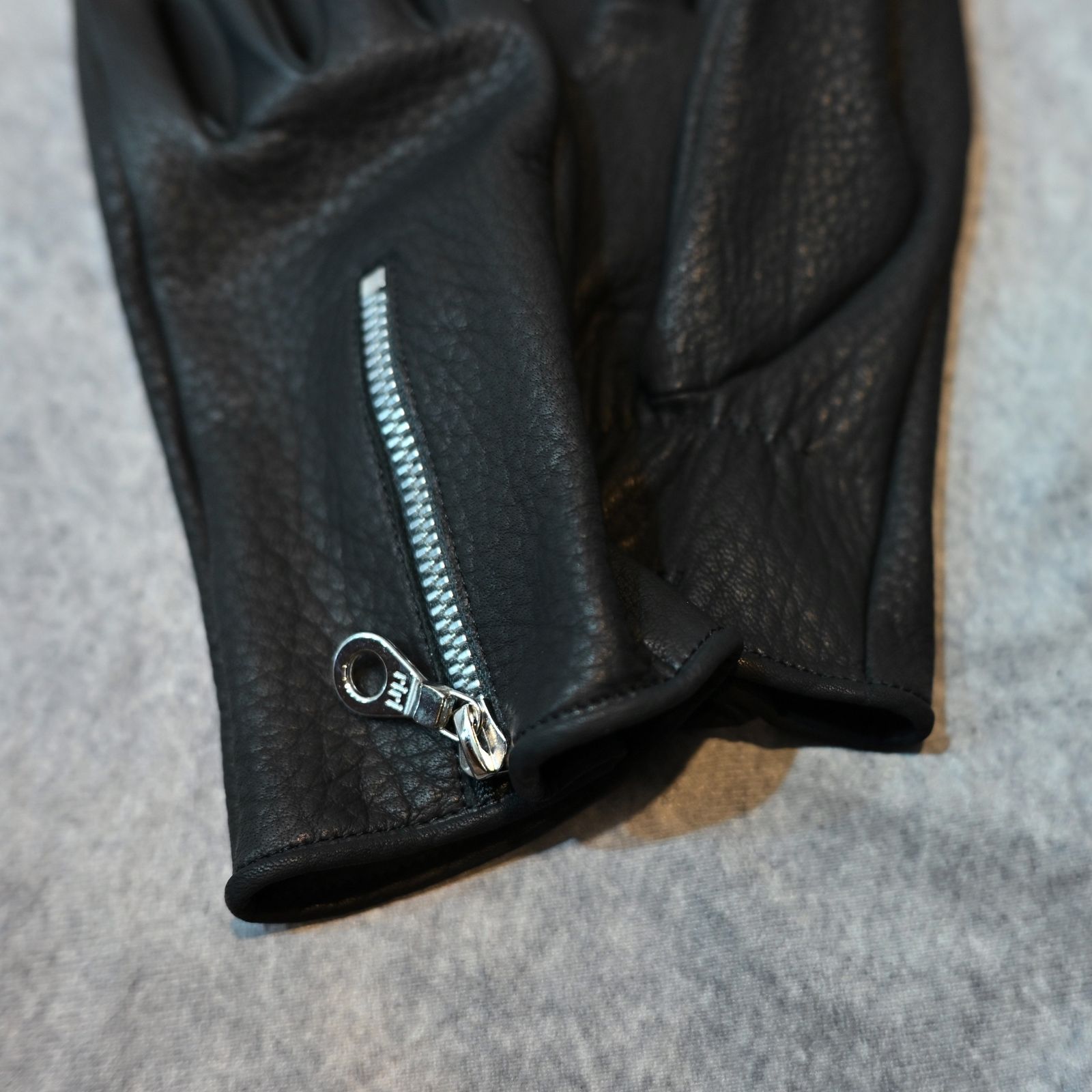 ディアスキン タッチパネル対応 グローブ （BLACK）｜332-42