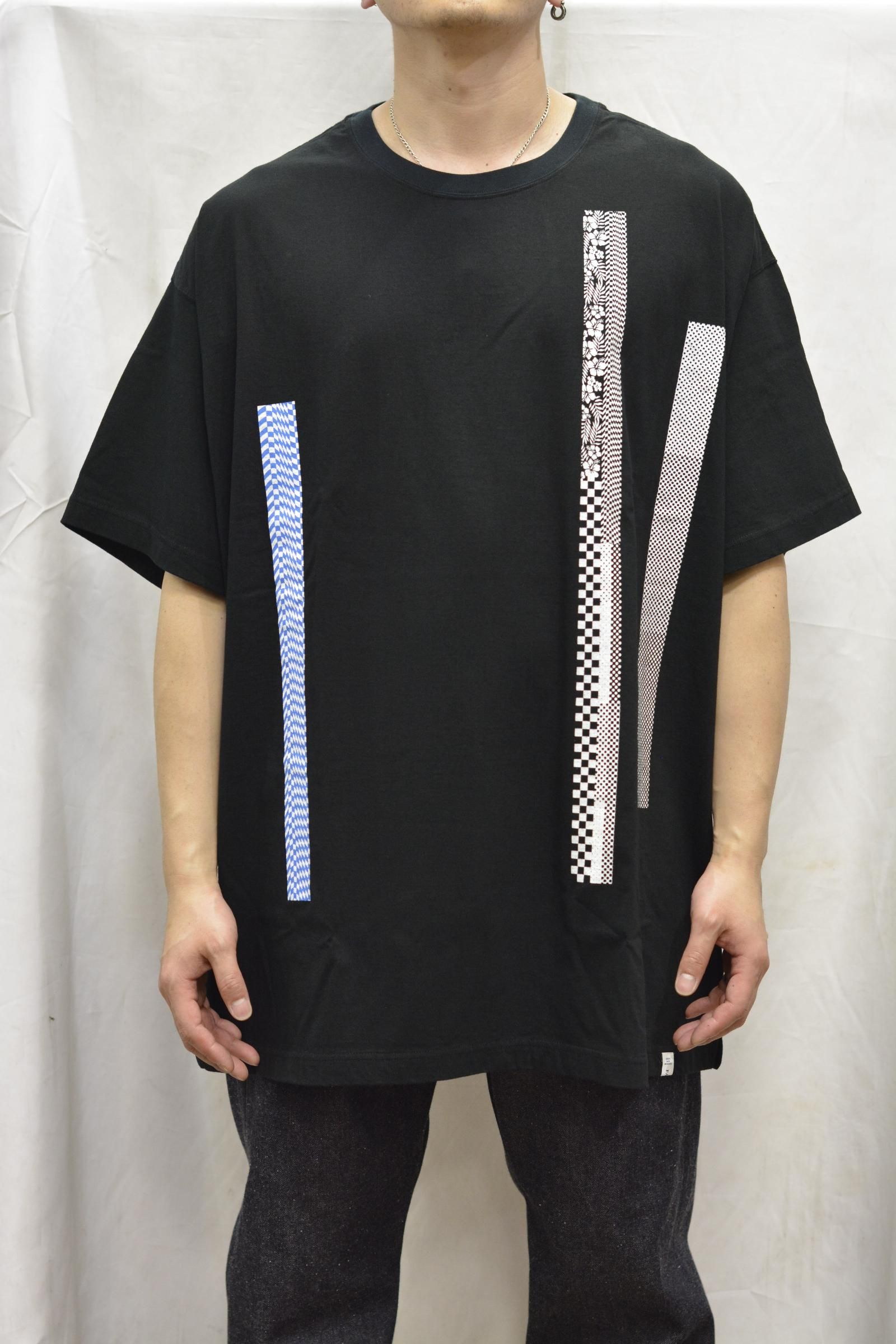 BARCODE PRINT TEE (BLACK)