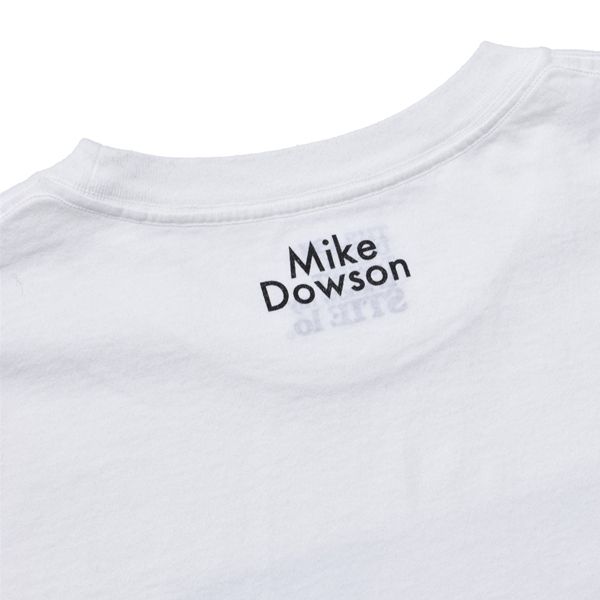 × STIE-lo  Mike Dowson Holding Tee （WHT / ホワイト）｜プリントTシャツ｜STLMD002