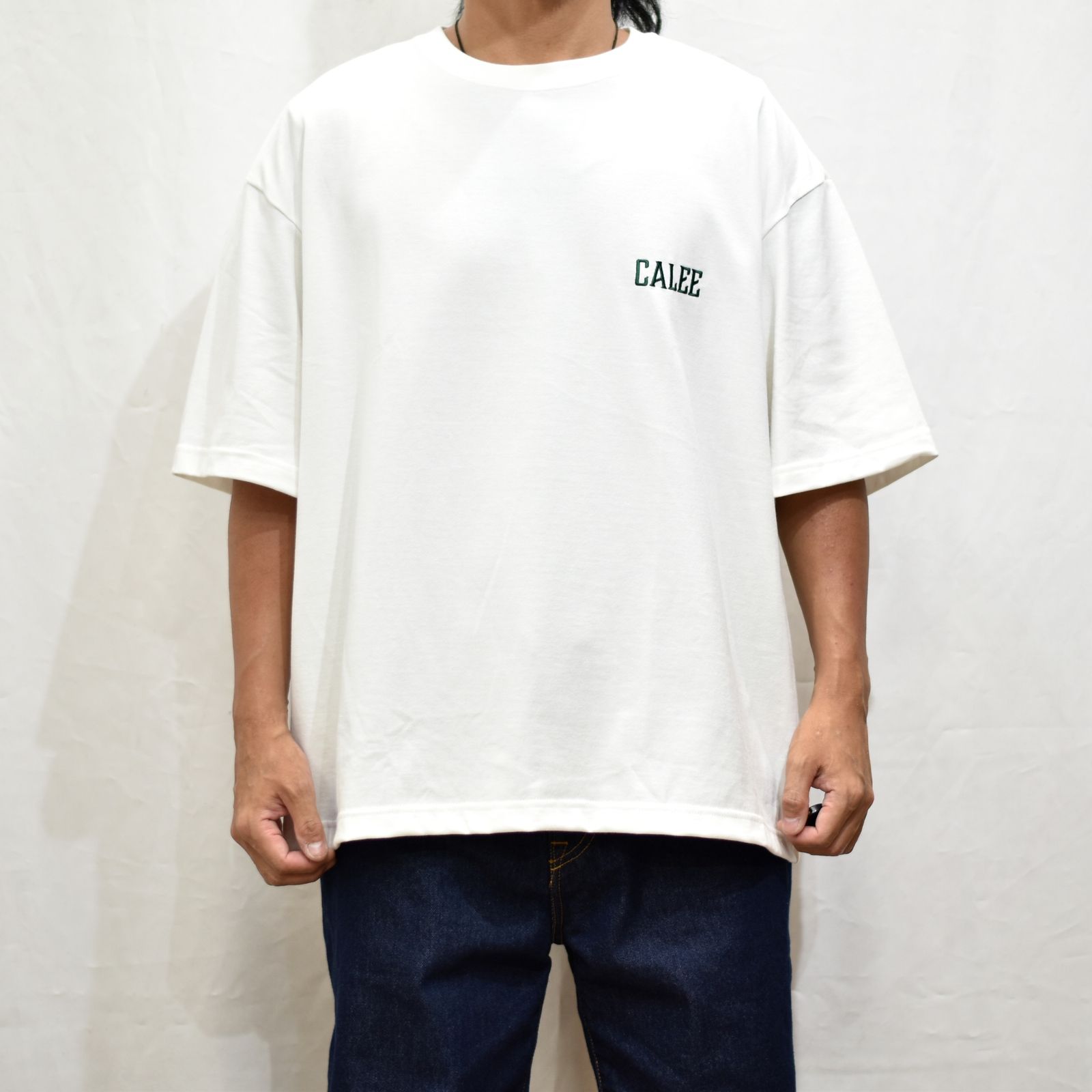 CALEE - DROP SHOULDER LOGO EMBROIDERY T‐SHIRT LIMITED (WHITE.GREEN