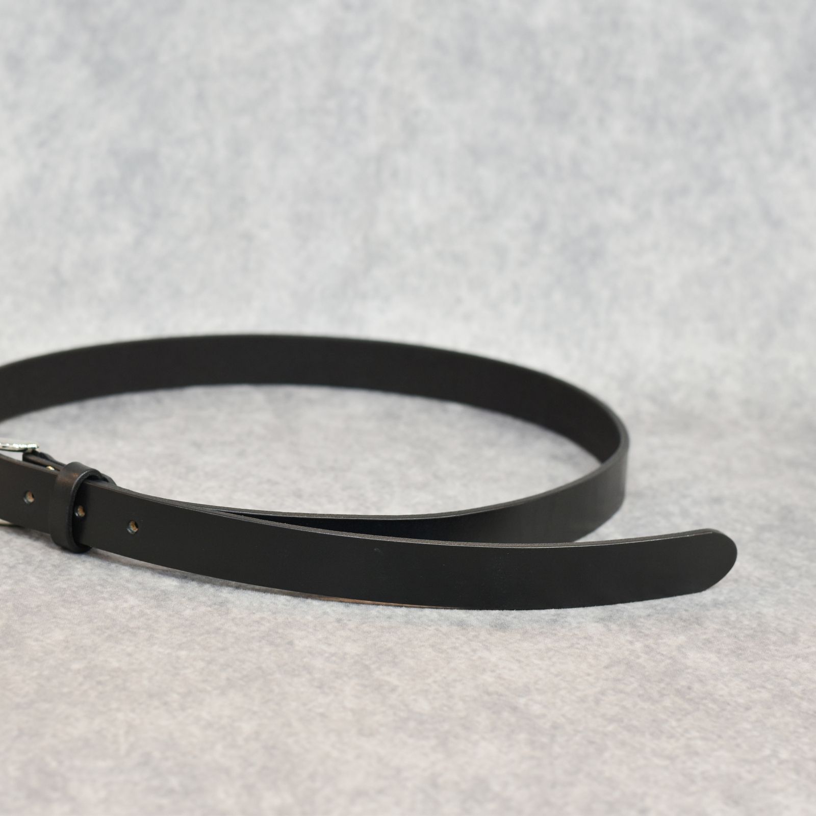 PLANE LEATHER NARROW BELT (BLACK)｜プレーン レザー ナロー ロングベルト｜CL-25AW021LE