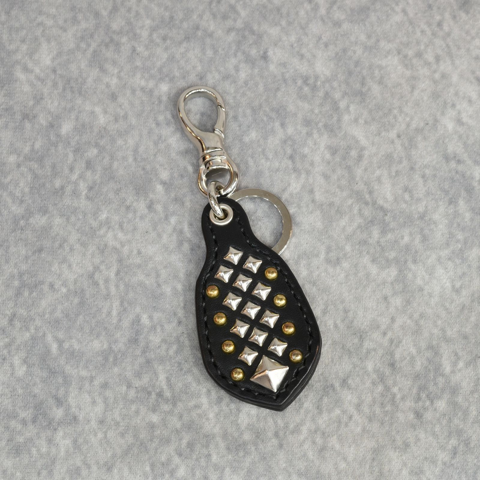 STUDS LEATHER RUGGED KEY RING (BLACK)｜スタッズ レザー ラギッド キーリング キーホルダー｜CL-25AW011LE