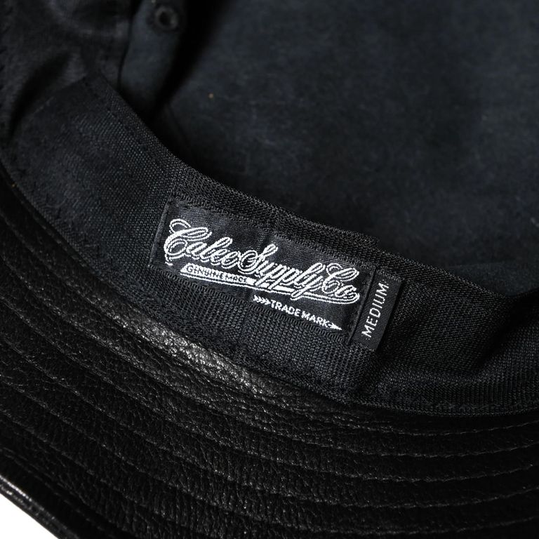 CALEE - CAL LOGO LEATHER BUCKET HAT (BLACK
