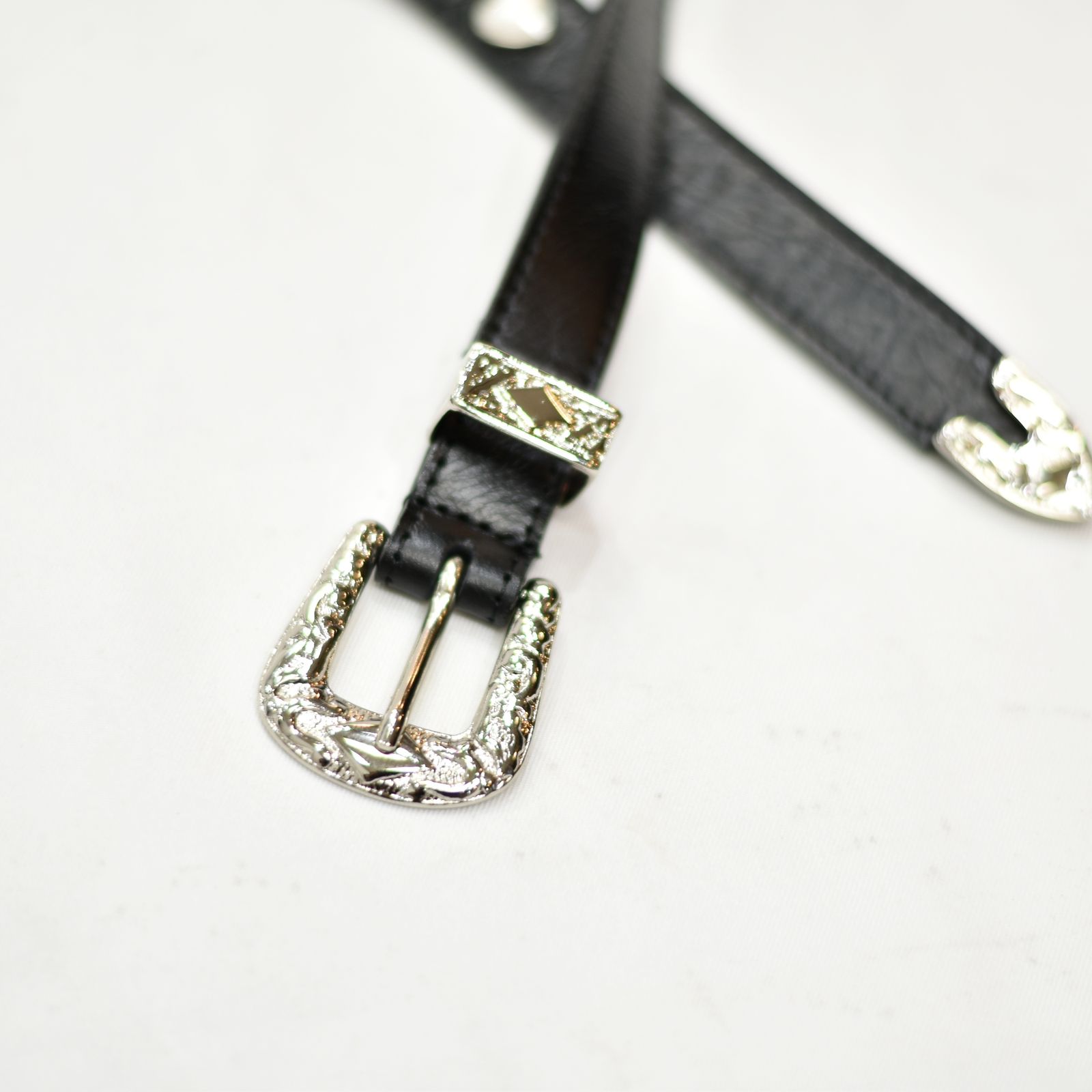 el conductorH - HEART STUD BELT (WHT) | chord online store