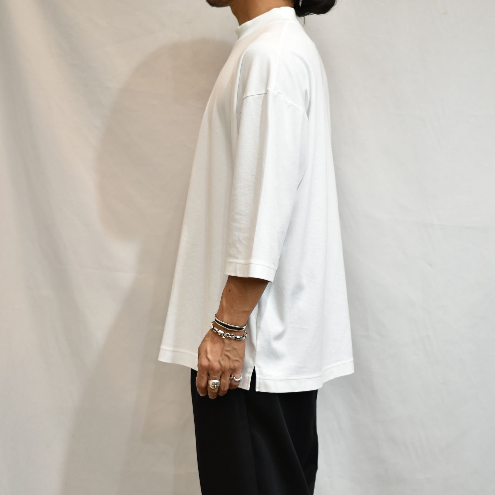 Smooth Mockneck Half Sleeve T-SH （WHT）