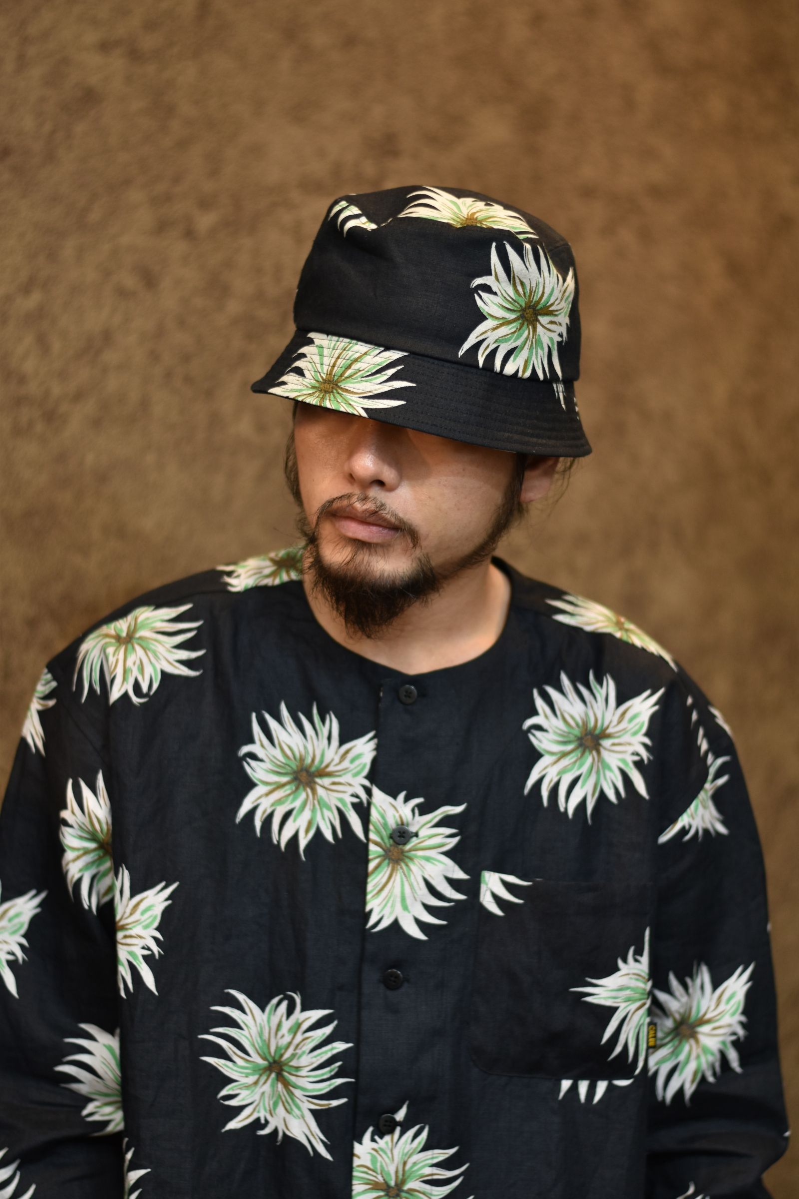 FLOWER PATTERN LINEN BUCKET HAT (BLACK)