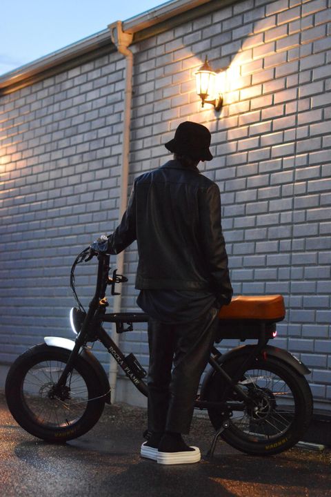 STYLE NO. 210