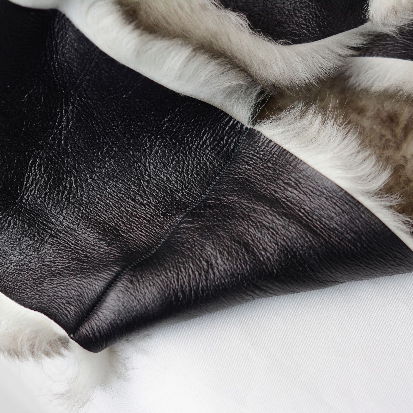 SHEEP SHEARLING NECK WAEMER"