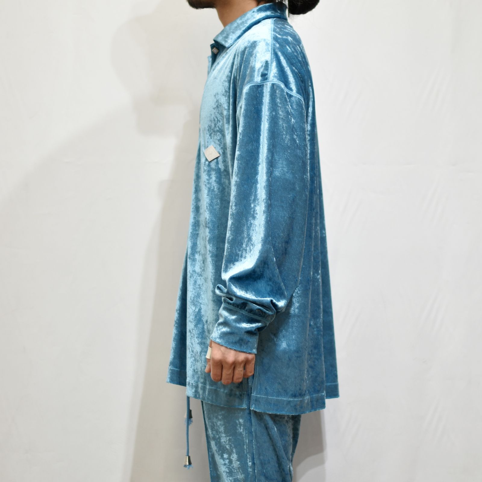 CRUSHED VELOURS LONG SLEEVE SHIRT (BLU)