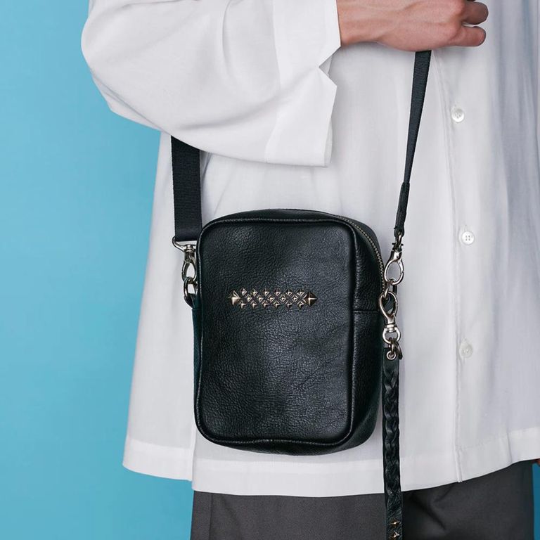 CALEE - STUDS LEATHER SHOULDER POUCH <TYPE A> (BLACK CALEE - STUDS LEATHER SHOULDER POUCH <TYPE A> (BLACK