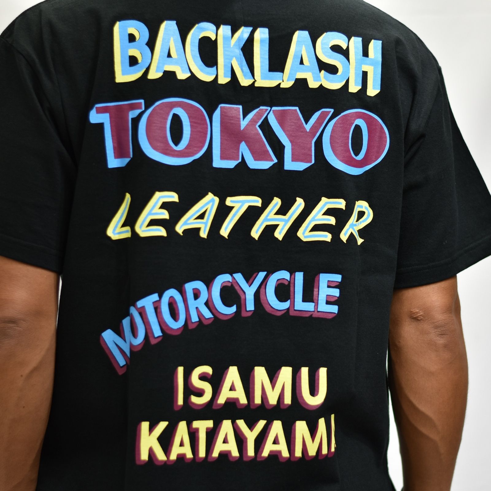 × Klevay Paper Signs アートTシャツ