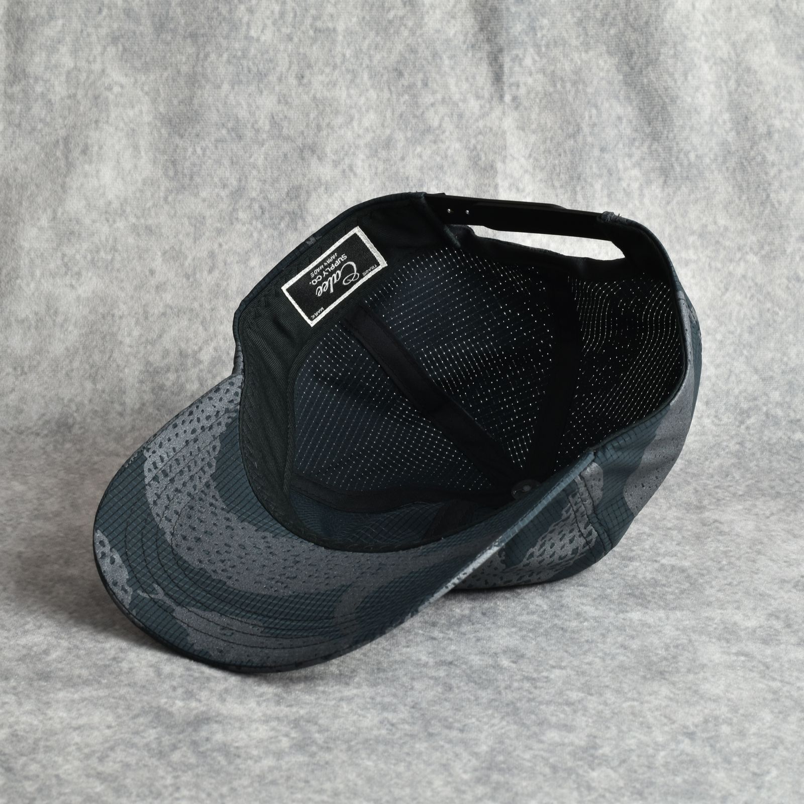 DOTAIR®︎ SNAKE PATTERN SOLID CAP ＜REFLECTOR＞ (BLACK) / ドットエア スネーク総柄 浅型キャップ