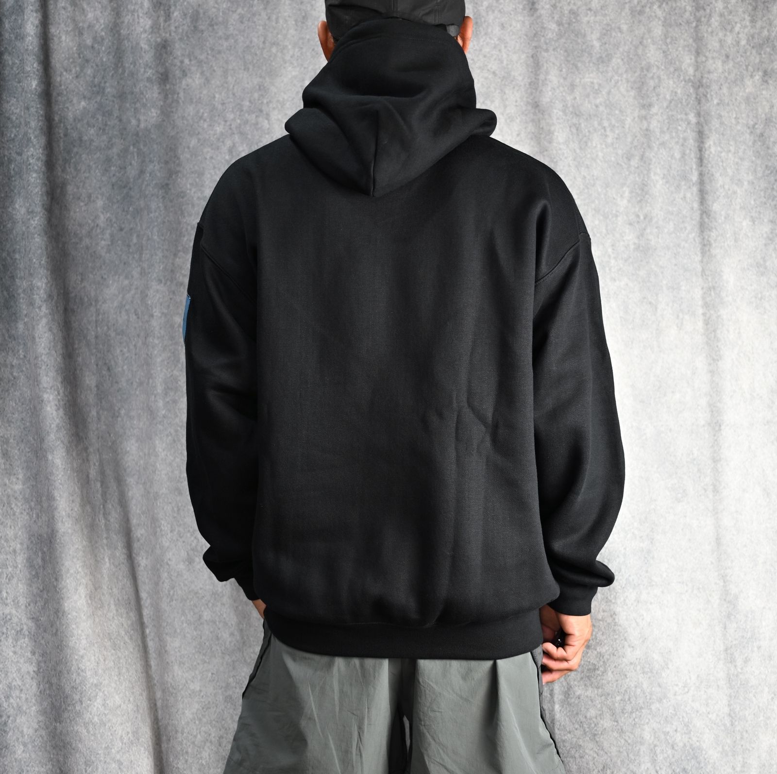 HOODED SWEATSHIRT （BLACK） / フーディー スウェット （ブラック）