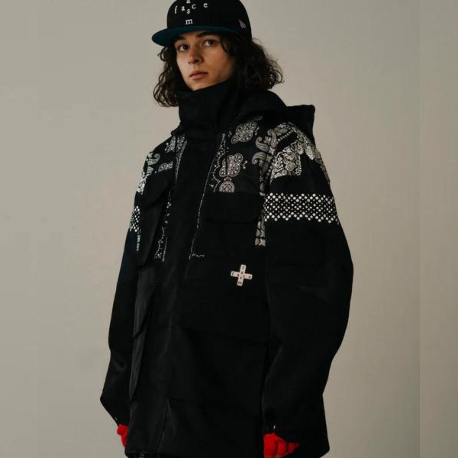 ORIGINAL BANDANA PRINT HIGH NECK JACKET （BLACK） / バンダナ柄 マウンテンパーカー