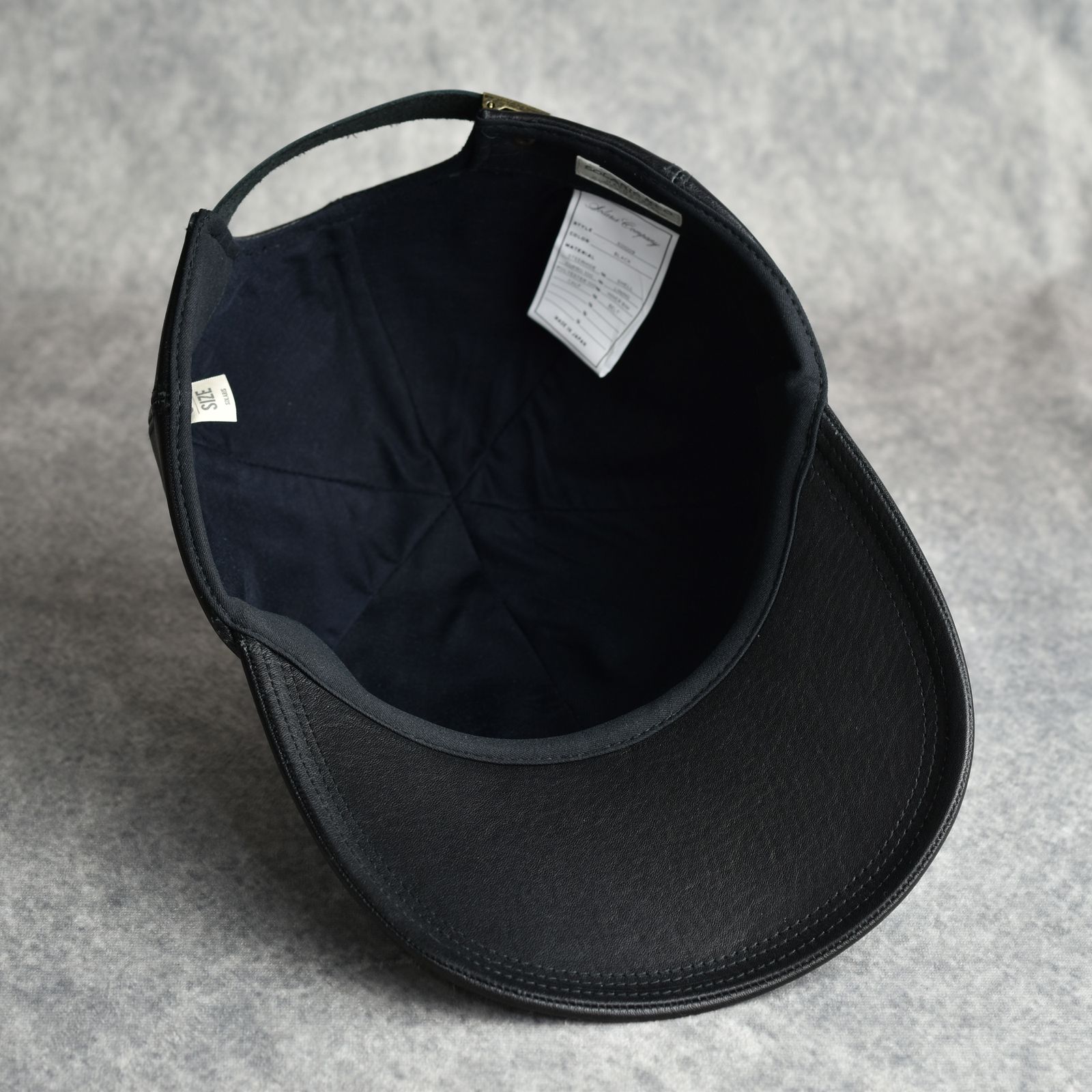 Steerhide Curved Visor Cap "LAPHROAIG" (BLACK) / ステアハイド キャップ