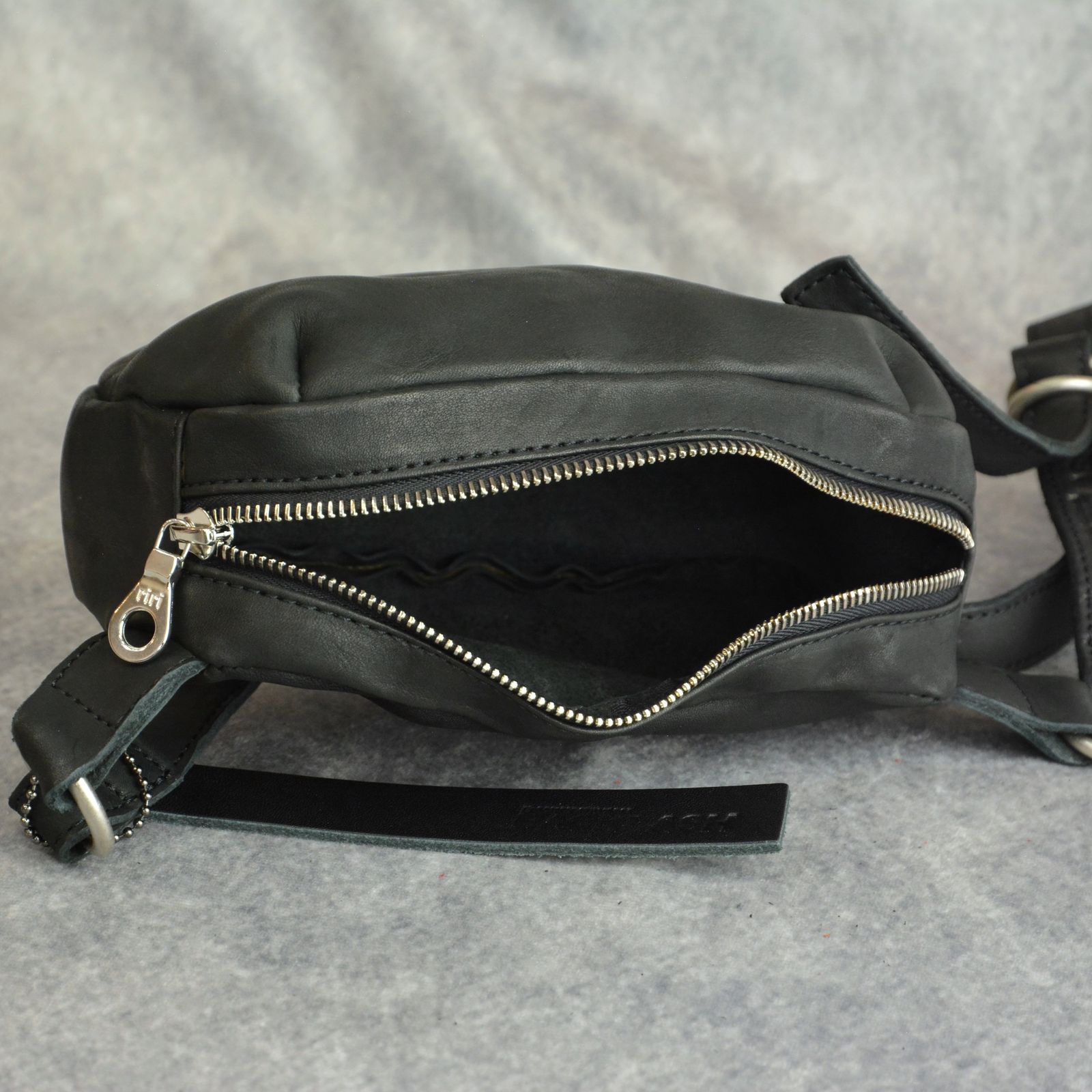 ジャパンダブルショルダー フルタンニン製品染め ショルダーバッグ / （BLACK） 92-19