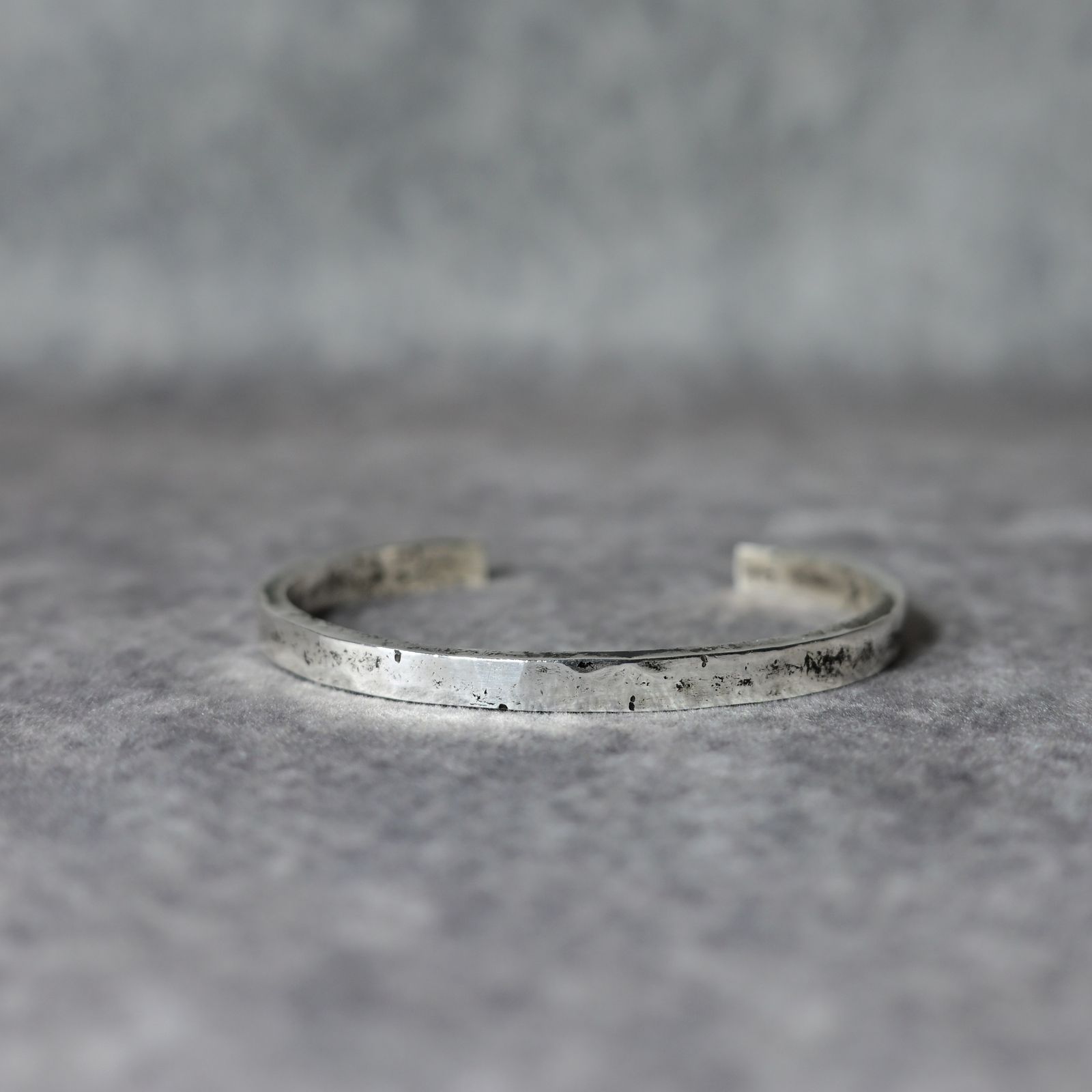 STRAIGHT BANGLE NARROW （M）｜ SILVERS 純銀