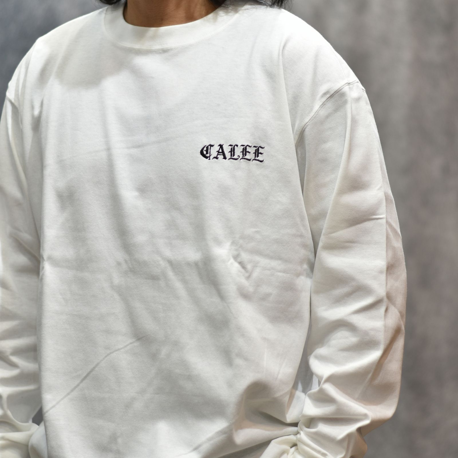 VINTAGE TYPE EMBROIDERY L/S TEE (WHITE)｜ロゴ刺繍 Tシャツ｜CL-25AW015