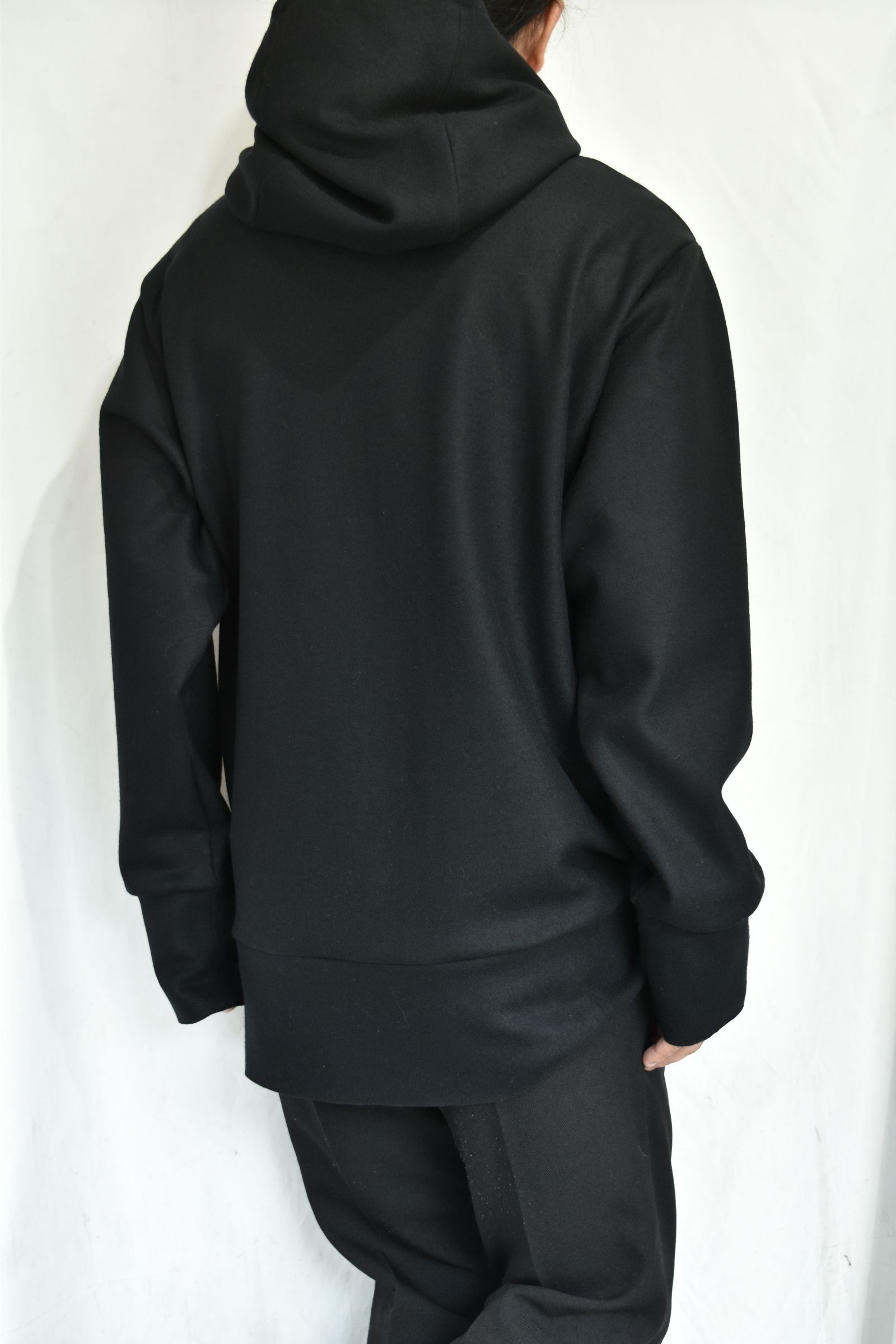 sarusuberi hoodie